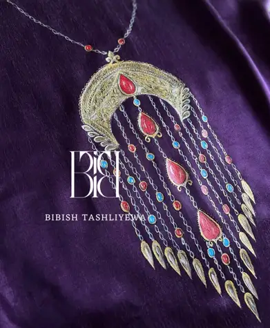 Türkmen fasonlar pombarh fasonlar Fasonlar 2025 fasonlar fason moda modalar Bezen bezen Türkmen fasonlar 2026 Türkmen fasonlar 2025 Türkmen fasonlar 2024 Türkmen fasonlar 2023 turkmenistan türkmenistan turkmen türkmen ashgabat  asgabat aşgabat balkan mary lebap dashoguz dasoguz daşoguz pombarh ponbarhat gulyupek gülýüpek stapel ştapel Gralan Çüýdeşen Abaýa Gadymy Krep Gurultaý 	Keteni Ýüpek Şifon Gipýur Lyon Welwet Atlas Kaşemir Streýç Suzana Ştapel Gülýüpek Pombarh Ýupka Gursakça Aksesuarlar Palto Penjek Okuw eşik Fata Sport eşik Uniforma Nakidka Öýme Şarf kompýuter ýaka ýaglyk Arenda köýnek 2nji el köýnek Taýyn köýnek Matalar Milli lybas milli lybaslar Toý köýnek Toý köýnekler toy koynek toy koynekler gundelik koynekler Gündelik	 
 köýnekler fata koynek Modern taze fason Eskiz koynektm turkmenkoynek türkmenkoynek fason moda moda fasonlar Iş eşik el iş	sada	ýakaly ýakasyz	keşdeli biserli	ýeňli giň nagyşly ýüregi açyk stoýka ýaka ýanly kombinasiýa 	zerli üsti aşak guşakly seçekli gysga ýeňli Gülýüpek Milli lybas el iş, ýakasyz, gysga ýeňli, giň 26-35 #4B2C75 yaz, tomus, guyz