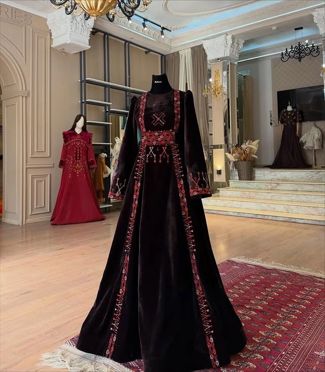 Türkmen fasonlar pombarh fasonlar Fasonlar 2025 fasonlar fason moda modalar Bezen bezen Türkmen fasonlar 2026 Türkmen fasonlar 2025 Türkmen fasonlar 2024 Türkmen fasonlar 2023 turkmenistan türkmenistan turkmen türkmen ashgabat  asgabat aşgabat balkan mary lebap dashoguz dasoguz daşoguz pombarh ponbarhat gulyupek gülýüpek stapel ştapel Gralan Çüýdeşen Abaýa Gadymy Krep Gurultaý 	Keteni Ýüpek Şifon Gipýur Lyon Welwet Atlas Kaşemir Streýç Suzana Ştapel Gülýüpek Pombarh Ýupka Gursakça Aksesuarlar Palto Penjek Okuw eşik Fata Sport eşik Uniforma Nakidka Öýme Şarf kompýuter ýaka ýaglyk Arenda köýnek 2nji el köýnek Taýyn köýnek Matalar Milli lybas milli lybaslar Toý köýnek Toý köýnekler toy koynek toy koynekler gundelik koynekler Gündelik	 
 köýnekler fata koynek Modern taze fason Eskiz koynektm turkmenkoynek türkmenkoynek fason moda moda fasonlar Iş eşik el iş	sada	ýakaly ýakasyz	keşdeli biserli	ýeňli giň nagyşly ýüregi açyk stoýka ýaka ýanly kombinasiýa 	zerli üsti aşak guşakly seçekli gysga ýeňli 