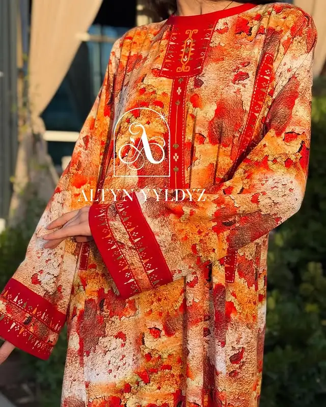 Türkmen fasonlar pombarh fasonlar Fasonlar 2025 fasonlar fason moda modalar Bezen bezen Türkmen fasonlar 2026 Türkmen fasonlar 2025 Türkmen fasonlar 2024 Türkmen fasonlar 2023 turkmenistan türkmenistan turkmen türkmen ashgabat  asgabat aşgabat balkan mary lebap dashoguz dasoguz daşoguz pombarh ponbarhat gulyupek gülýüpek stapel ştapel Gralan Çüýdeşen Abaýa Gadymy Krep Gurultaý 	Keteni Ýüpek Şifon Gipýur Lyon Welwet Atlas Kaşemir Streýç Suzana Ştapel Gülýüpek Pombarh Ýupka Gursakça Aksesuarlar Palto Penjek Okuw eşik Fata Sport eşik Uniforma Nakidka Öýme Şarf kompýuter ýaka ýaglyk Arenda köýnek 2nji el köýnek Taýyn köýnek Matalar Milli lybas milli lybaslar Toý köýnek Toý köýnekler toy koynek toy koynekler gundelik koynekler Gündelik	 
 köýnekler fata koynek Modern taze fason Eskiz koynektm turkmenkoynek türkmenkoynek fason moda moda fasonlar Iş eşik el iş	sada	ýakaly ýakasyz	keşdeli biserli	ýeňli giň nagyşly ýüregi açyk stoýka ýaka ýanly kombinasiýa 	zerli üsti aşak guşakly seçekli gysga ýeňli Ştapel Gündelik el iş, ýakaly, ýeňli, giň 26-35 Gyzyl, Mämişi tomus