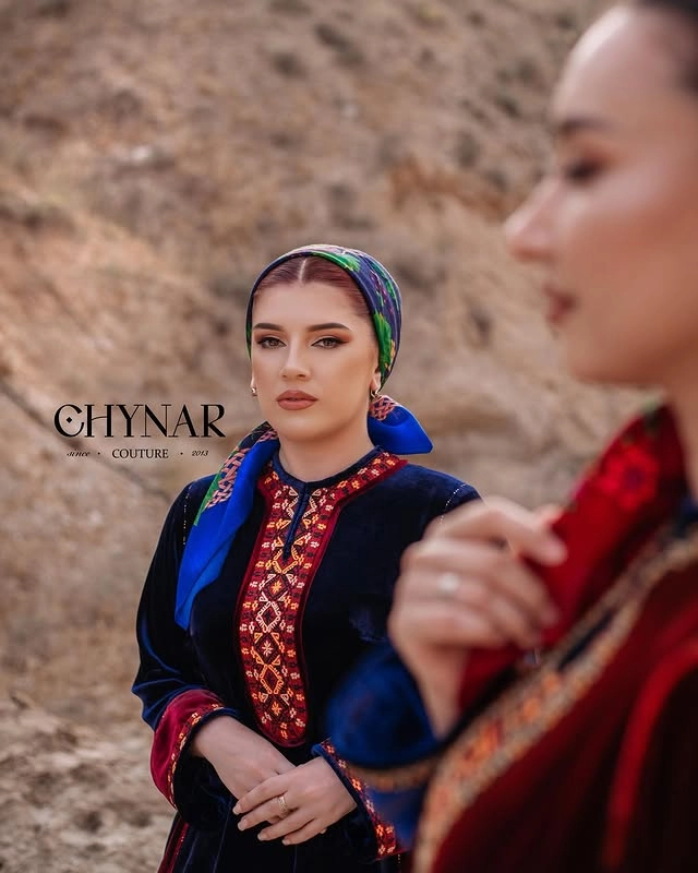 Türkmen fasonlar pombarh fasonlar Fasonlar 2025 fasonlar fason moda modalar Bezen bezen Türkmen fasonlar 2026 Türkmen fasonlar 2025 Türkmen fasonlar 2024 Türkmen fasonlar 2023 turkmenistan türkmenistan turkmen türkmen ashgabat  asgabat aşgabat balkan mary lebap dashoguz dasoguz daşoguz pombarh ponbarhat gulyupek gülýüpek stapel ştapel Gralan Çüýdeşen Abaýa Gadymy Krep Gurultaý 	Keteni Ýüpek Şifon Gipýur Lyon Welwet Atlas Kaşemir Streýç Suzana Ştapel Gülýüpek Pombarh Ýupka Gursakça Aksesuarlar Palto Penjek Okuw eşik Fata Sport eşik Uniforma Nakidka Öýme Şarf kompýuter ýaka ýaglyk Arenda köýnek 2nji el köýnek Taýyn köýnek Matalar Milli lybas milli lybaslar Toý köýnek Toý köýnekler toy koynek toy koynekler gundelik koynekler Gündelik	 
 köýnekler fata koynek Modern taze fason Eskiz koynektm turkmenkoynek türkmenkoynek fason moda moda fasonlar Iş eşik el iş	sada	ýakaly ýakasyz	keşdeli biserli	ýeňli giň nagyşly ýüregi açyk stoýka ýaka ýanly kombinasiýa 	zerli üsti aşak guşakly seçekli gysga ýeňli Panbarhat (Pombarh) Toý köýnek el iş, keşdeli, ýakaly, ýanly, ýeňli, giň, nagyşly 26-35 Gyzyl, Goýy-gök yaz, guyz