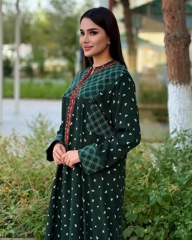 Türkmen fasonlar pombarh fasonlar Fasonlar 2025 fasonlar fason moda modalar Bezen bezen Türkmen fasonlar 2026 Türkmen fasonlar 2025 Türkmen fasonlar 2024 Türkmen fasonlar 2023 turkmenistan türkmenistan turkmen türkmen ashgabat  asgabat aşgabat balkan mary lebap dashoguz dasoguz daşoguz pombarh ponbarhat gulyupek gülýüpek stapel ştapel Gralan Çüýdeşen Abaýa Gadymy Krep Gurultaý 	Keteni Ýüpek Şifon Gipýur Lyon Welwet Atlas Kaşemir Streýç Suzana Ştapel Gülýüpek Pombarh Ýupka Gursakça Aksesuarlar Palto Penjek Okuw eşik Fata Sport eşik Uniforma Nakidka Öýme Şarf kompýuter ýaka ýaglyk Arenda köýnek 2nji el köýnek Taýyn köýnek Matalar Milli lybas milli lybaslar Toý köýnek Toý köýnekler toy koynek toy koynekler gundelik koynekler Gündelik	 
 köýnekler fata koynek Modern taze fason Eskiz koynektm turkmenkoynek türkmenkoynek fason moda moda fasonlar Iş eşik el iş	sada	ýakaly ýakasyz	keşdeli biserli	ýeňli giň nagyşly ýüregi açyk stoýka ýaka ýanly kombinasiýa 	zerli üsti aşak guşakly seçekli gysga ýeňli Ştapel Gündelik el iş, keşdeli, ýakaly, ýeňli, giň 17-25, 26-35 Goýy-ýaşyl yaz, tomus, guyz, gysh