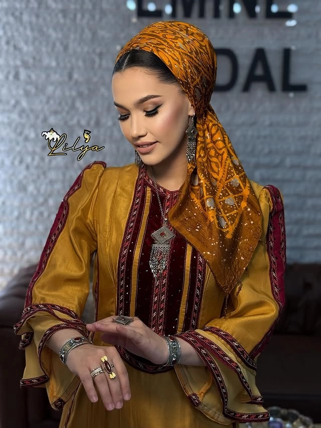 Türkmen fasonlar pombarh fasonlar Fasonlar 2025 fasonlar fason moda modalar Bezen bezen Türkmen fasonlar 2026 Türkmen fasonlar 2025 Türkmen fasonlar 2024 Türkmen fasonlar 2023 turkmenistan türkmenistan turkmen türkmen ashgabat  asgabat aşgabat balkan mary lebap dashoguz dasoguz daşoguz pombarh ponbarhat gulyupek gülýüpek stapel ştapel Gralan Çüýdeşen Abaýa Gadymy Krep Gurultaý 	Keteni Ýüpek Şifon Gipýur Lyon Welwet Atlas Kaşemir Streýç Suzana Ştapel Gülýüpek Pombarh Ýupka Gursakça Aksesuarlar Palto Penjek Okuw eşik Fata Sport eşik Uniforma Nakidka Öýme Şarf kompýuter ýaka ýaglyk Arenda köýnek 2nji el köýnek Taýyn köýnek Matalar Milli lybas milli lybaslar Toý köýnek Toý köýnekler toy koynek toy koynekler gundelik koynekler Gündelik	 
 köýnekler fata koynek Modern taze fason Eskiz koynektm turkmenkoynek türkmenkoynek fason moda moda fasonlar Iş eşik el iş	sada	ýakaly ýakasyz	keşdeli biserli	ýeňli giň nagyşly ýüregi açyk stoýka ýaka ýanly kombinasiýa 	zerli üsti aşak guşakly seçekli gysga ýeňli Toý köýnek ýakaly, ýanly, giň, nagyşly 26-35 Mämişi, Altyn yaz, tomus, guyz