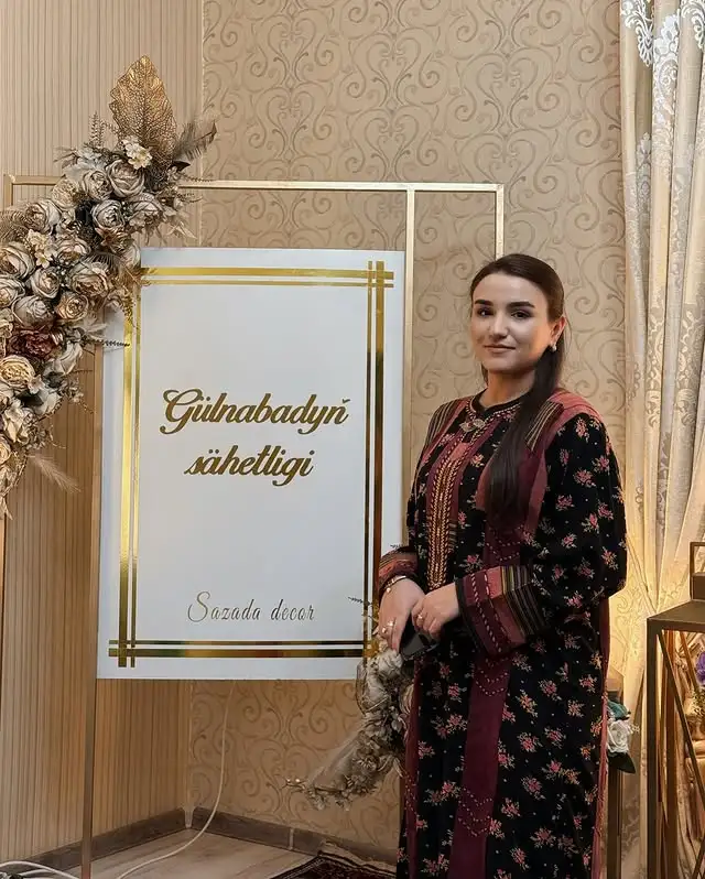 Türkmen fasonlar pombarh fasonlar Fasonlar 2025 fasonlar fason moda modalar Bezen bezen Türkmen fasonlar 2026 Türkmen fasonlar 2025 Türkmen fasonlar 2024 Türkmen fasonlar 2023 turkmenistan türkmenistan turkmen türkmen ashgabat  asgabat aşgabat balkan mary lebap dashoguz dasoguz daşoguz pombarh ponbarhat gulyupek gülýüpek stapel ştapel Gralan Çüýdeşen Abaýa Gadymy Krep Gurultaý 	Keteni Ýüpek Şifon Gipýur Lyon Welwet Atlas Kaşemir Streýç Suzana Ştapel Gülýüpek Pombarh Ýupka Gursakça Aksesuarlar Palto Penjek Okuw eşik Fata Sport eşik Uniforma Nakidka Öýme Şarf kompýuter ýaka ýaglyk Arenda köýnek 2nji el köýnek Taýyn köýnek Matalar Milli lybas milli lybaslar Toý köýnek Toý köýnekler toy koynek toy koynekler gundelik koynekler Gündelik	 
 köýnekler fata koynek Modern taze fason Eskiz koynektm turkmenkoynek türkmenkoynek fason moda moda fasonlar Iş eşik el iş	sada	ýakaly ýakasyz	keşdeli biserli	ýeňli giň nagyşly ýüregi açyk stoýka ýaka ýanly kombinasiýa 	zerli üsti aşak guşakly seçekli gysga ýeňli Ştapel, Gülýüpek Gündelik el iş, sada, ýakaly, ýeňli, giň 17-25, 26-35 Gara, Goýy-gyzyl tomus, guyz