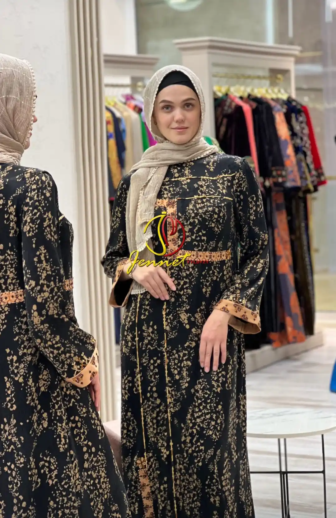 Türkmen fasonlar pombarh fasonlar Fasonlar 2025 fasonlar fason moda modalar Bezen bezen Türkmen fasonlar 2026 Türkmen fasonlar 2025 Türkmen fasonlar 2024 Türkmen fasonlar 2023 turkmenistan türkmenistan turkmen türkmen ashgabat  asgabat aşgabat balkan mary lebap dashoguz dasoguz daşoguz pombarh ponbarhat gulyupek gülýüpek stapel ştapel Gralan Çüýdeşen Abaýa Gadymy Krep Gurultaý 	Keteni Ýüpek Şifon Gipýur Lyon Welwet Atlas Kaşemir Streýç Suzana Ştapel Gülýüpek Pombarh Ýupka Gursakça Aksesuarlar Palto Penjek Okuw eşik Fata Sport eşik Uniforma Nakidka Öýme Şarf kompýuter ýaka ýaglyk Arenda köýnek 2nji el köýnek Taýyn köýnek Matalar Milli lybas milli lybaslar Toý köýnek Toý köýnekler toy koynek toy koynekler gundelik koynekler Gündelik	 
 köýnekler fata koynek Modern taze fason Eskiz koynektm turkmenkoynek türkmenkoynek fason moda moda fasonlar Iş eşik el iş	sada	ýakaly ýakasyz	keşdeli biserli	ýeňli giň nagyşly ýüregi açyk stoýka ýaka ýanly kombinasiýa 	zerli üsti aşak guşakly seçekli gysga ýeňli Gündelik el iş, ýakasyz, ýeňli, giň 17-25, 26-35 Gara, Altyn yaz, tomus, guyz