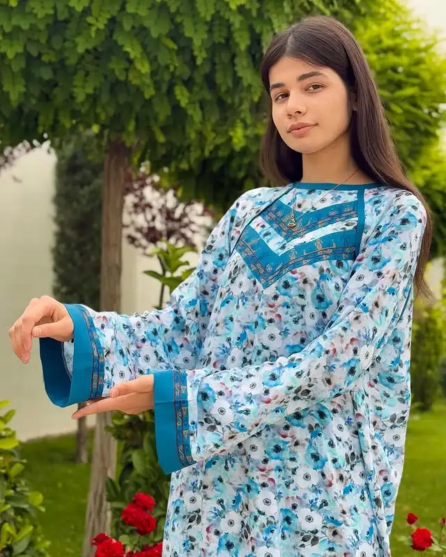 Türkmen fasonlar pombarh fasonlar Fasonlar 2025 fasonlar fason moda modalar Bezen bezen Türkmen fasonlar 2026 Türkmen fasonlar 2025 Türkmen fasonlar 2024 Türkmen fasonlar 2023 turkmenistan türkmenistan turkmen türkmen ashgabat  asgabat aşgabat balkan mary lebap dashoguz dasoguz daşoguz pombarh ponbarhat gulyupek gülýüpek stapel ştapel Gralan Çüýdeşen Abaýa Gadymy Krep Gurultaý 	Keteni Ýüpek Şifon Gipýur Lyon Welwet Atlas Kaşemir Streýç Suzana Ştapel Gülýüpek Pombarh Ýupka Gursakça Aksesuarlar Palto Penjek Okuw eşik Fata Sport eşik Uniforma Nakidka Öýme Şarf kompýuter ýaka ýaglyk Arenda köýnek 2nji el köýnek Taýyn köýnek Matalar Milli lybas milli lybaslar Toý köýnek Toý köýnekler toy koynek toy koynekler gundelik koynekler Gündelik	 
 köýnekler fata koynek Modern taze fason Eskiz koynektm turkmenkoynek türkmenkoynek fason moda moda fasonlar Iş eşik el iş	sada	ýakaly ýakasyz	keşdeli biserli	ýeňli giň nagyşly ýüregi açyk stoýka ýaka ýanly kombinasiýa 	zerli üsti aşak guşakly seçekli gysga ýeňli Ştapel Gündelik, Iş eşik el iş, ýeňli, giň 17-25, 26-35 Gök yaz, tomus