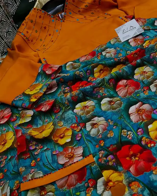 Türkmen fasonlar pombarh fasonlar Fasonlar 2025 fasonlar fason moda modalar Bezen bezen Türkmen fasonlar 2026 Türkmen fasonlar 2025 Türkmen fasonlar 2024 Türkmen fasonlar 2023 turkmenistan türkmenistan turkmen türkmen ashgabat  asgabat aşgabat balkan mary lebap dashoguz dasoguz daşoguz pombarh ponbarhat gulyupek gülýüpek stapel ştapel Gralan Çüýdeşen Abaýa Gadymy Krep Gurultaý 	Keteni Ýüpek Şifon Gipýur Lyon Welwet Atlas Kaşemir Streýç Suzana Ştapel Gülýüpek Pombarh Ýupka Gursakça Aksesuarlar Palto Penjek Okuw eşik Fata Sport eşik Uniforma Nakidka Öýme Şarf kompýuter ýaka ýaglyk Arenda köýnek 2nji el köýnek Taýyn köýnek Matalar Milli lybas milli lybaslar Toý köýnek Toý köýnekler toy koynek toy koynekler gundelik koynekler Gündelik	 
 köýnekler fata koynek Modern taze fason Eskiz koynektm turkmenkoynek türkmenkoynek fason moda moda fasonlar Iş eşik el iş	sada	ýakaly ýakasyz	keşdeli biserli	ýeňli giň nagyşly ýüregi açyk stoýka ýaka ýanly kombinasiýa 	zerli üsti aşak guşakly seçekli gysga ýeňli Ştapel Gündelik el iş, ýakasyz, ýeňli, giň 26-35, 35+ Mämişi yaz, tomus