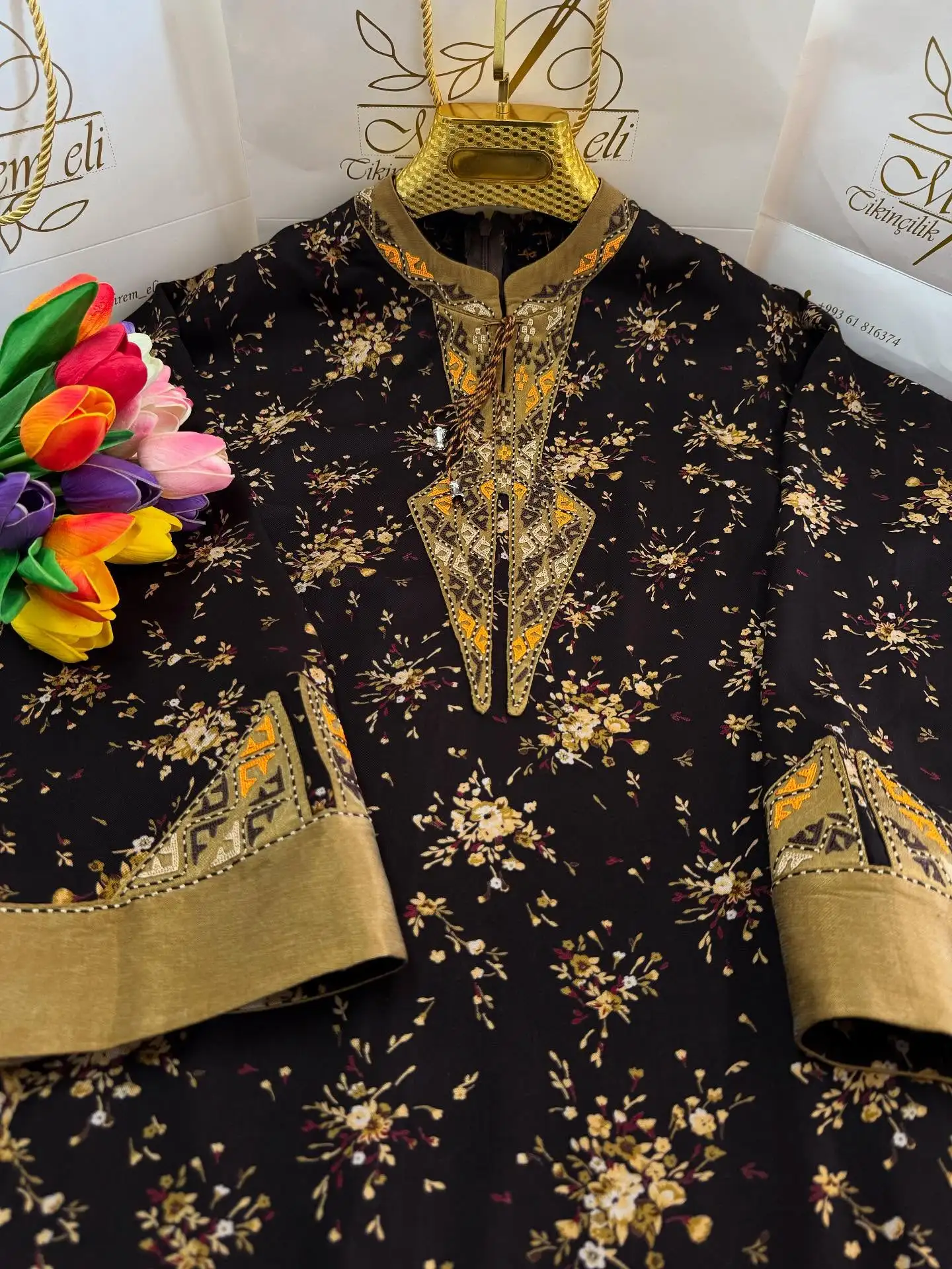 Türkmen fasonlar pombarh fasonlar Fasonlar 2025 fasonlar fason moda modalar Bezen bezen Türkmen fasonlar 2026 Türkmen fasonlar 2025 Türkmen fasonlar 2024 Türkmen fasonlar 2023 turkmenistan türkmenistan turkmen türkmen ashgabat  asgabat aşgabat balkan mary lebap dashoguz dasoguz daşoguz pombarh ponbarhat gulyupek gülýüpek stapel ştapel Gralan Çüýdeşen Abaýa Gadymy Krep Gurultaý 	Keteni Ýüpek Şifon Gipýur Lyon Welwet Atlas Kaşemir Streýç Suzana Ştapel Gülýüpek Pombarh Ýupka Gursakça Aksesuarlar Palto Penjek Okuw eşik Fata Sport eşik Uniforma Nakidka Öýme Şarf kompýuter ýaka ýaglyk Arenda köýnek 2nji el köýnek Taýyn köýnek Matalar Milli lybas milli lybaslar Toý köýnek Toý köýnekler toy koynek toy koynekler gundelik koynekler Gündelik	 
 köýnekler fata koynek Modern taze fason Eskiz koynektm turkmenkoynek türkmenkoynek fason moda moda fasonlar Iş eşik el iş	sada	ýakaly ýakasyz	keşdeli biserli	ýeňli giň nagyşly ýüregi açyk stoýka ýaka ýanly kombinasiýa 	zerli üsti aşak guşakly seçekli gysga ýeňli Ştapel Gündelik el iş, keşdeli, ýakaly, ýeňli, giň 17-25, 26-35, 35+ Gara, Goýy-gyzyl tomus, guyz