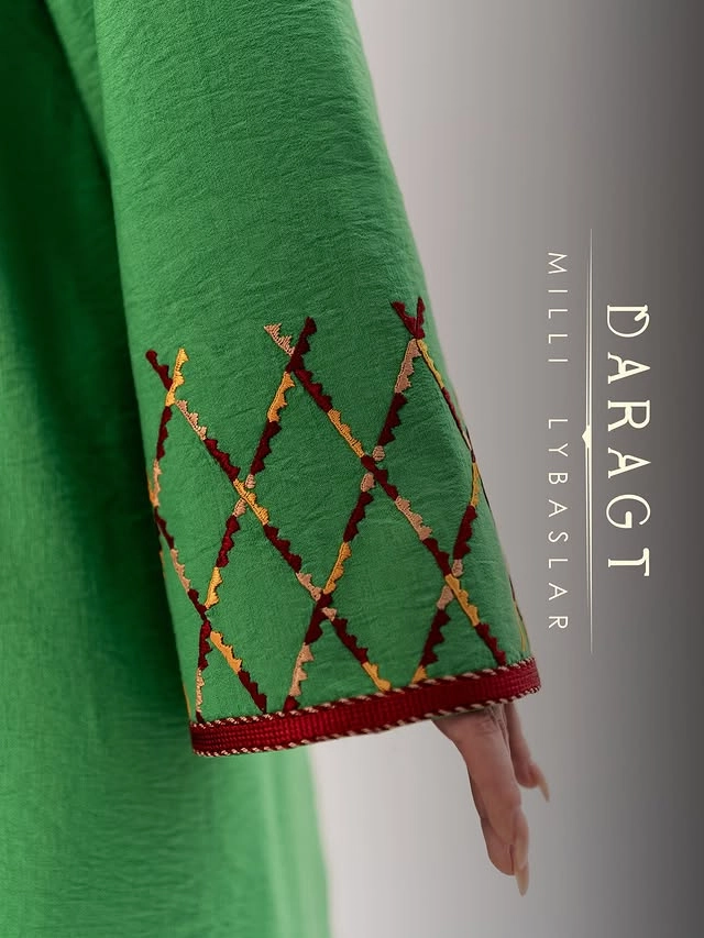 Türkmen fasonlar pombarh fasonlar Fasonlar 2025 fasonlar fason moda modalar Bezen bezen Türkmen fasonlar 2026 Türkmen fasonlar 2025 Türkmen fasonlar 2024 Türkmen fasonlar 2023 turkmenistan türkmenistan turkmen türkmen ashgabat  asgabat aşgabat balkan mary lebap dashoguz dasoguz daşoguz pombarh ponbarhat gulyupek gülýüpek stapel ştapel Gralan Çüýdeşen Abaýa Gadymy Krep Gurultaý 	Keteni Ýüpek Şifon Gipýur Lyon Welwet Atlas Kaşemir Streýç Suzana Ştapel Gülýüpek Pombarh Ýupka Gursakça Aksesuarlar Palto Penjek Okuw eşik Fata Sport eşik Uniforma Nakidka Öýme Şarf kompýuter ýaka ýaglyk Arenda köýnek 2nji el köýnek Taýyn köýnek Matalar Milli lybas milli lybaslar Toý köýnek Toý köýnekler toy koynek toy koynekler gundelik koynekler Gündelik	 
 köýnekler fata koynek Modern taze fason Eskiz koynektm turkmenkoynek türkmenkoynek fason moda moda fasonlar Iş eşik el iş	sada	ýakaly ýakasyz	keşdeli biserli	ýeňli giň nagyşly ýüregi açyk stoýka ýaka ýanly kombinasiýa 	zerli üsti aşak guşakly seçekli gysga ýeňli Gülýüpek Gündelik, Milli lybas el iş, keşdeli, ýakaly, ýeňli, gysga ýeňli, giň, nagyşly 17-25, 26-35 Bežewyý, Ýaşyl, Wizon yaz, tomus, guyz