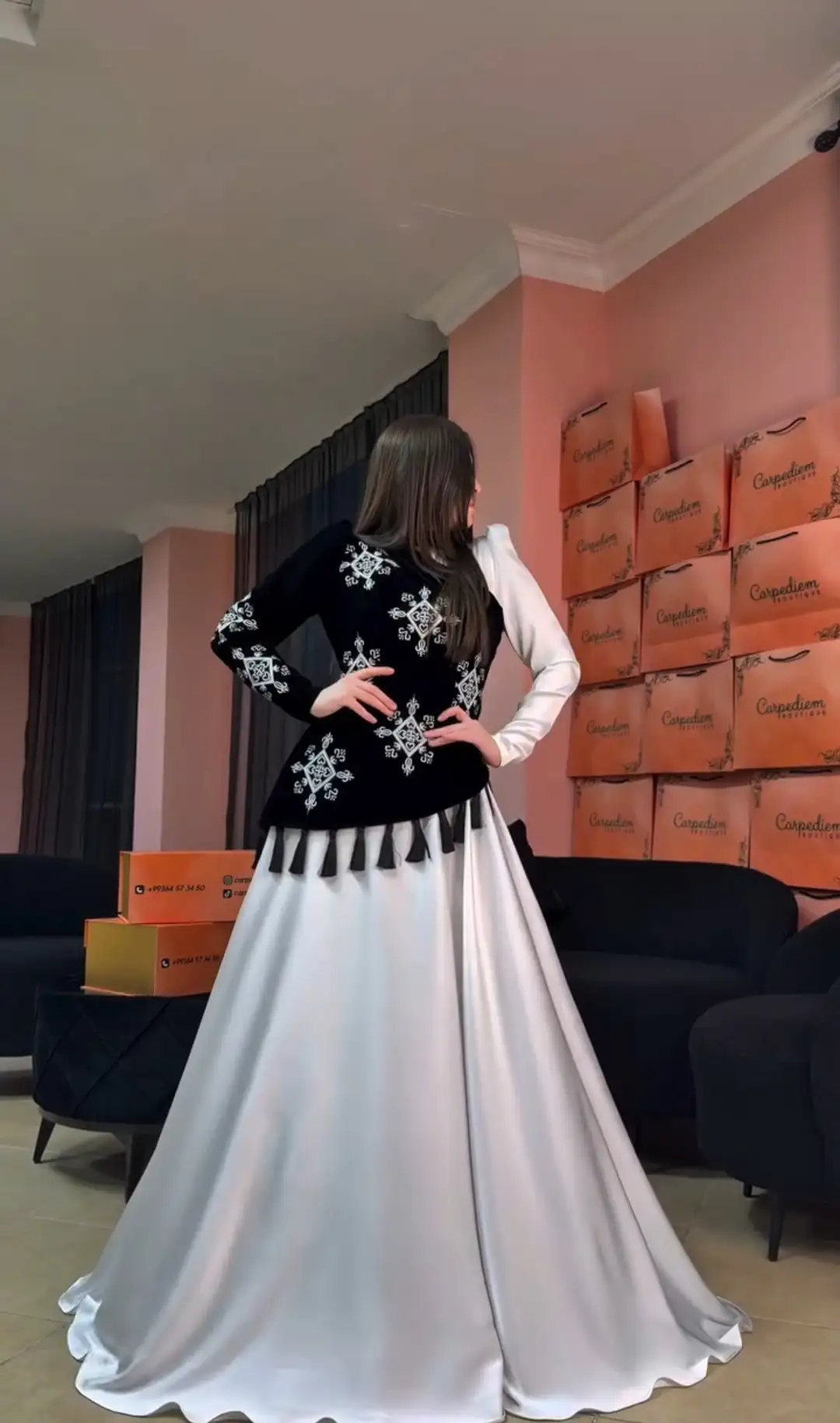 Türkmen fasonlar pombarh fasonlar Fasonlar 2025 fasonlar fason moda modalar Bezen bezen Türkmen fasonlar 2026 Türkmen fasonlar 2025 Türkmen fasonlar 2024 Türkmen fasonlar 2023 turkmenistan türkmenistan turkmen türkmen ashgabat  asgabat aşgabat balkan mary lebap dashoguz dasoguz daşoguz pombarh ponbarhat gulyupek gülýüpek stapel ştapel Gralan Çüýdeşen Abaýa Gadymy Krep Gurultaý 	Keteni Ýüpek Şifon Gipýur Lyon Welwet Atlas Kaşemir Streýç Suzana Ştapel Gülýüpek Pombarh Ýupka Gursakça Aksesuarlar Palto Penjek Okuw eşik Fata Sport eşik Uniforma Nakidka Öýme Şarf kompýuter ýaka ýaglyk Arenda köýnek 2nji el köýnek Taýyn köýnek Matalar Milli lybas milli lybaslar Toý köýnek Toý köýnekler toy koynek toy koynekler gundelik koynekler Gündelik	 
 köýnekler fata koynek Modern taze fason Eskiz koynektm turkmenkoynek türkmenkoynek fason moda moda fasonlar Iş eşik el iş	sada	ýakaly ýakasyz	keşdeli biserli	ýeňli giň nagyşly ýüregi açyk stoýka ýaka ýanly kombinasiýa 	zerli üsti aşak guşakly seçekli gysga ýeňli 