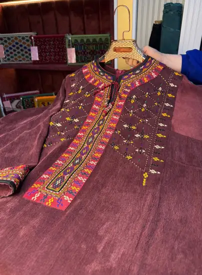 Türkmen fasonlar pombarh fasonlar Fasonlar 2025 fasonlar fason moda modalar Bezen bezen Türkmen fasonlar 2026 Türkmen fasonlar 2025 Türkmen fasonlar 2024 Türkmen fasonlar 2023 turkmenistan türkmenistan turkmen türkmen ashgabat  asgabat aşgabat balkan mary lebap dashoguz dasoguz daşoguz pombarh ponbarhat gulyupek gülýüpek stapel ştapel Gralan Çüýdeşen Abaýa Gadymy Krep Gurultaý 	Keteni Ýüpek Şifon Gipýur Lyon Welwet Atlas Kaşemir Streýç Suzana Ştapel Gülýüpek Pombarh Ýupka Gursakça Aksesuarlar Palto Penjek Okuw eşik Fata Sport eşik Uniforma Nakidka Öýme Şarf kompýuter ýaka ýaglyk Arenda köýnek 2nji el köýnek Taýyn köýnek Matalar Milli lybas milli lybaslar Toý köýnek Toý köýnekler toy koynek toy koynekler gundelik koynekler Gündelik	 
 köýnekler fata koynek Modern taze fason Eskiz koynektm turkmenkoynek türkmenkoynek fason moda moda fasonlar Iş eşik el iş	sada	ýakaly ýakasyz	keşdeli biserli	ýeňli giň nagyşly ýüregi açyk stoýka ýaka ýanly kombinasiýa 	zerli üsti aşak guşakly seçekli gysga ýeňli 