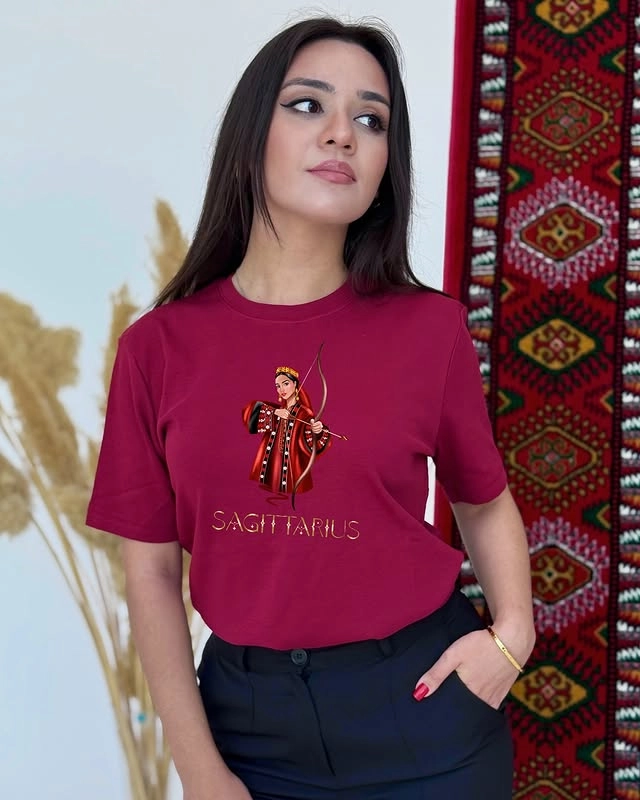 Türkmen fasonlar pombarh fasonlar Fasonlar 2025 fasonlar fason moda modalar Bezen bezen Türkmen fasonlar 2026 Türkmen fasonlar 2025 Türkmen fasonlar 2024 Türkmen fasonlar 2023 turkmenistan türkmenistan turkmen türkmen ashgabat  asgabat aşgabat balkan mary lebap dashoguz dasoguz daşoguz pombarh ponbarhat gulyupek gülýüpek stapel ştapel Gralan Çüýdeşen Abaýa Gadymy Krep Gurultaý 	Keteni Ýüpek Şifon Gipýur Lyon Welwet Atlas Kaşemir Streýç Suzana Ştapel Gülýüpek Pombarh Ýupka Gursakça Aksesuarlar Palto Penjek Okuw eşik Fata Sport eşik Uniforma Nakidka Öýme Şarf kompýuter ýaka ýaglyk Arenda köýnek 2nji el köýnek Taýyn köýnek Matalar Milli lybas milli lybaslar Toý köýnek Toý köýnekler toy koynek toy koynekler gundelik koynekler Gündelik	 
 köýnekler fata koynek Modern taze fason Eskiz koynektm turkmenkoynek türkmenkoynek fason moda moda fasonlar Iş eşik el iş	sada	ýakaly ýakasyz	keşdeli biserli	ýeňli giň nagyşly ýüregi açyk stoýka ýaka ýanly kombinasiýa 	zerli üsti aşak guşakly seçekli gysga ýeňli Modern  12-16, 17-25, 26-35 Goýy-gyzyl yaz, tomus, guyz Art eşik