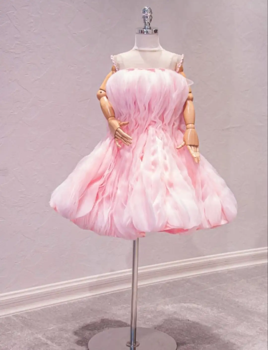 Türkmen fasonlar pombarh fasonlar Fasonlar 2025 fasonlar fason moda modalar Bezen bezen Türkmen fasonlar 2026 Türkmen fasonlar 2025 Türkmen fasonlar 2024 Türkmen fasonlar 2023 turkmenistan türkmenistan turkmen türkmen ashgabat  asgabat aşgabat balkan mary lebap dashoguz dasoguz daşoguz pombarh ponbarhat gulyupek gülýüpek stapel ştapel Gralan Çüýdeşen Abaýa Gadymy Krep Gurultaý 	Keteni Ýüpek Şifon Gipýur Lyon Welwet Atlas Kaşemir Streýç Suzana Ştapel Gülýüpek Pombarh Ýupka Gursakça Aksesuarlar Palto Penjek Okuw eşik Fata Sport eşik Uniforma Nakidka Öýme Şarf kompýuter ýaka ýaglyk Arenda köýnek 2nji el köýnek Taýyn köýnek Matalar Milli lybas milli lybaslar Toý köýnek Toý köýnekler toy koynek toy koynekler gundelik koynekler Gündelik	 
 köýnekler fata koynek Modern taze fason Eskiz koynektm turkmenkoynek türkmenkoynek fason moda moda fasonlar Iş eşik el iş	sada	ýakaly ýakasyz	keşdeli biserli	ýeňli giň nagyşly ýüregi açyk stoýka ýaka ýanly kombinasiýa 	zerli üsti aşak guşakly seçekli gysga ýeňli Toý köýnek, Modern el iş, ýakasyz, gysga ýeňli, giň -12 Gülgüne, Pudra yaz, tomus, guyz