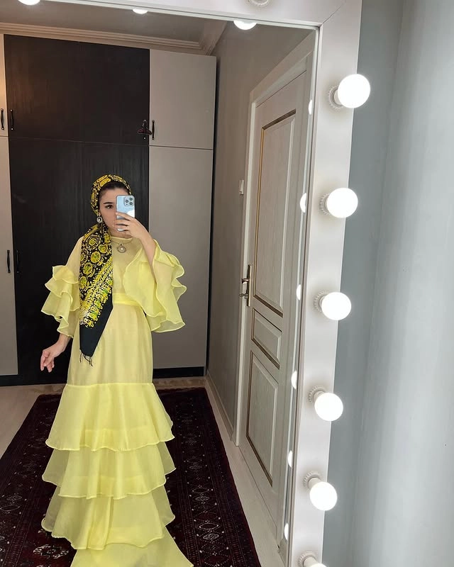 Türkmen fasonlar pombarh fasonlar Fasonlar 2025 fasonlar fason moda modalar Bezen bezen Türkmen fasonlar 2026 Türkmen fasonlar 2025 Türkmen fasonlar 2024 Türkmen fasonlar 2023 turkmenistan türkmenistan turkmen türkmen ashgabat  asgabat aşgabat balkan mary lebap dashoguz dasoguz daşoguz pombarh ponbarhat gulyupek gülýüpek stapel ştapel Gralan Çüýdeşen Abaýa Gadymy Krep Gurultaý 	Keteni Ýüpek Şifon Gipýur Lyon Welwet Atlas Kaşemir Streýç Suzana Ştapel Gülýüpek Pombarh Ýupka Gursakça Aksesuarlar Palto Penjek Okuw eşik Fata Sport eşik Uniforma Nakidka Öýme Şarf kompýuter ýaka ýaglyk Arenda köýnek 2nji el köýnek Taýyn köýnek Matalar Milli lybas milli lybaslar Toý köýnek Toý köýnekler toy koynek toy koynekler gundelik koynekler Gündelik	 
 köýnekler fata koynek Modern taze fason Eskiz koynektm turkmenkoynek türkmenkoynek fason moda moda fasonlar Iş eşik el iş	sada	ýakaly ýakasyz	keşdeli biserli	ýeňli giň nagyşly ýüregi açyk stoýka ýaka ýanly kombinasiýa 	zerli üsti aşak guşakly seçekli gysga ýeňli Şifon Gündelik ýakasyz, gysga ýeňli, giň 17-25, 26-35 Ýaşyl, Gyzyl, Sary  Taýyn köýnek