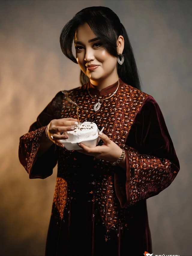 Türkmen fasonlar pombarh fasonlar Fasonlar 2025 fasonlar fason moda modalar Bezen bezen Türkmen fasonlar 2026 Türkmen fasonlar 2025 Türkmen fasonlar 2024 Türkmen fasonlar 2023 turkmenistan türkmenistan turkmen türkmen ashgabat  asgabat aşgabat balkan mary lebap dashoguz dasoguz daşoguz pombarh ponbarhat gulyupek gülýüpek stapel ştapel Gralan Çüýdeşen Abaýa Gadymy Krep Gurultaý 	Keteni Ýüpek Şifon Gipýur Lyon Welwet Atlas Kaşemir Streýç Suzana Ştapel Gülýüpek Pombarh Ýupka Gursakça Aksesuarlar Palto Penjek Okuw eşik Fata Sport eşik Uniforma Nakidka Öýme Şarf kompýuter ýaka ýaglyk Arenda köýnek 2nji el köýnek Taýyn köýnek Matalar Milli lybas milli lybaslar Toý köýnek Toý köýnekler toy koynek toy koynekler gundelik koynekler Gündelik	 
 köýnekler fata koynek Modern taze fason Eskiz koynektm turkmenkoynek türkmenkoynek fason moda moda fasonlar Iş eşik el iş	sada	ýakaly ýakasyz	keşdeli biserli	ýeňli giň nagyşly ýüregi açyk stoýka ýaka ýanly kombinasiýa 	zerli üsti aşak guşakly seçekli gysga ýeňli 