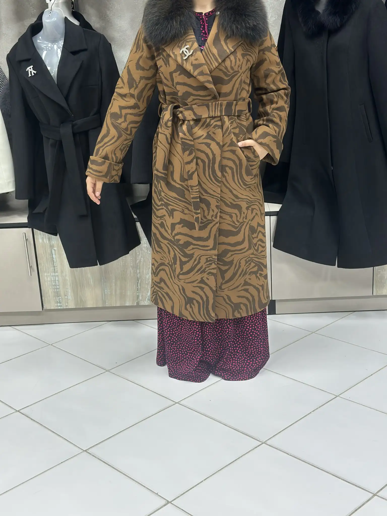 Türkmen fasonlar pombarh fasonlar Fasonlar 2025 fasonlar fason moda modalar Bezen bezen Türkmen fasonlar 2026 Türkmen fasonlar 2025 Türkmen fasonlar 2024 Türkmen fasonlar 2023 turkmenistan türkmenistan turkmen türkmen ashgabat  asgabat aşgabat balkan mary lebap dashoguz dasoguz daşoguz pombarh ponbarhat gulyupek gülýüpek stapel ştapel Gralan Çüýdeşen Abaýa Gadymy Krep Gurultaý 	Keteni Ýüpek Şifon Gipýur Lyon Welwet Atlas Kaşemir Streýç Suzana Ştapel Gülýüpek Pombarh Ýupka Gursakça Aksesuarlar Palto Penjek Okuw eşik Fata Sport eşik Uniforma Nakidka Öýme Şarf kompýuter ýaka ýaglyk Arenda köýnek 2nji el köýnek Taýyn köýnek Matalar Milli lybas milli lybaslar Toý köýnek Toý köýnekler toy koynek toy koynekler gundelik koynekler Gündelik	 
 köýnekler fata koynek Modern taze fason Eskiz koynektm turkmenkoynek türkmenkoynek fason moda moda fasonlar Iş eşik el iş	sada	ýakaly ýakasyz	keşdeli biserli	ýeňli giň nagyşly ýüregi açyk stoýka ýaka ýanly kombinasiýa 	zerli üsti aşak guşakly seçekli gysga ýeňli 