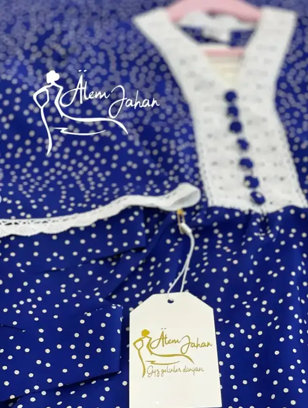 Türkmen fasonlar pombarh fasonlar Fasonlar 2025 fasonlar fason moda modalar Bezen bezen Türkmen fasonlar 2026 Türkmen fasonlar 2025 Türkmen fasonlar 2024 Türkmen fasonlar 2023 turkmenistan türkmenistan turkmen türkmen ashgabat  asgabat aşgabat balkan mary lebap dashoguz dasoguz daşoguz pombarh ponbarhat gulyupek gülýüpek stapel ştapel Gralan Çüýdeşen Abaýa Gadymy Krep Gurultaý 	Keteni Ýüpek Şifon Gipýur Lyon Welwet Atlas Kaşemir Streýç Suzana Ştapel Gülýüpek Pombarh Ýupka Gursakça Aksesuarlar Palto Penjek Okuw eşik Fata Sport eşik Uniforma Nakidka Öýme Şarf kompýuter ýaka ýaglyk Arenda köýnek 2nji el köýnek Taýyn köýnek Matalar Milli lybas milli lybaslar Toý köýnek Toý köýnekler toy koynek toy koynekler gundelik koynekler Gündelik	 
 köýnekler fata koynek Modern taze fason Eskiz koynektm turkmenkoynek türkmenkoynek fason moda moda fasonlar Iş eşik el iş	sada	ýakaly ýakasyz	keşdeli biserli	ýeňli giň nagyşly ýüregi açyk stoýka ýaka ýanly kombinasiýa 	zerli üsti aşak guşakly seçekli gysga ýeňli Ştapel Gündelik ýakasyz, ýeňli, giň 17-25, 26-35 Goýy-gök yaz, tomus, guyz Taýyn köýnek