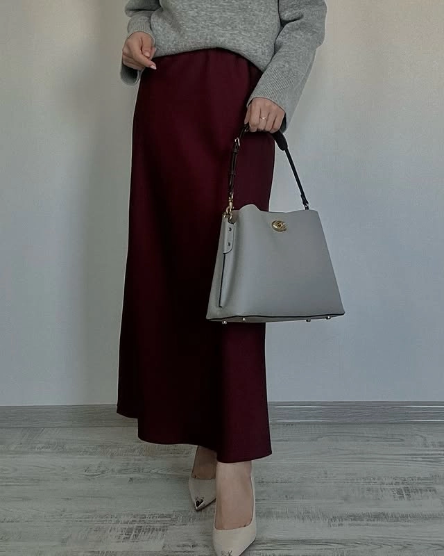 Türkmen fasonlar pombarh fasonlar Fasonlar 2025 fasonlar fason moda modalar Bezen bezen Türkmen fasonlar 2026 Türkmen fasonlar 2025 Türkmen fasonlar 2024 Türkmen fasonlar 2023 turkmenistan türkmenistan turkmen türkmen ashgabat  asgabat aşgabat balkan mary lebap dashoguz dasoguz daşoguz pombarh ponbarhat gulyupek gülýüpek stapel ştapel Gralan Çüýdeşen Abaýa Gadymy Krep Gurultaý 	Keteni Ýüpek Şifon Gipýur Lyon Welwet Atlas Kaşemir Streýç Suzana Ştapel Gülýüpek Pombarh Ýupka Gursakça Aksesuarlar Palto Penjek Okuw eşik Fata Sport eşik Uniforma Nakidka Öýme Şarf kompýuter ýaka ýaglyk Arenda köýnek 2nji el köýnek Taýyn köýnek Matalar Milli lybas milli lybaslar Toý köýnek Toý köýnekler toy koynek toy koynekler gundelik koynekler Gündelik	 
 köýnekler fata koynek Modern taze fason Eskiz koynektm turkmenkoynek türkmenkoynek fason moda moda fasonlar Iş eşik el iş	sada	ýakaly ýakasyz	keşdeli biserli	ýeňli giň nagyşly ýüregi açyk stoýka ýaka ýanly kombinasiýa 	zerli üsti aşak guşakly seçekli gysga ýeňli Toý köýnek, Modern ýakasyz, ýeňli, kombinasiýa, üsti aşak 12-16, 17-25, 26-35, 35+ Goýy-gyzyl, Çal yaz, tomus, guyz
