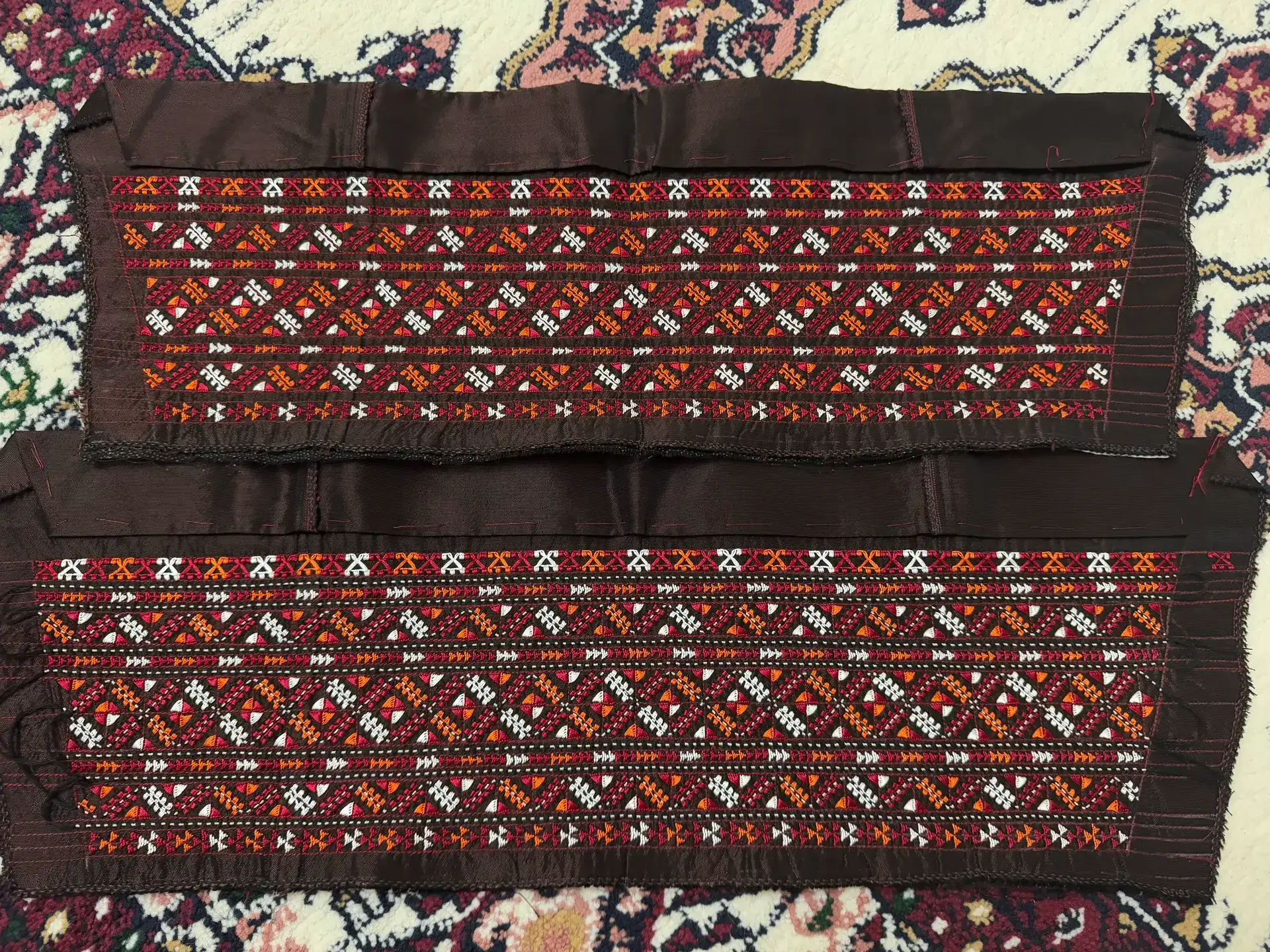 Türkmen fasonlar pombarh fasonlar Fasonlar 2025 fasonlar fason moda modalar Bezen bezen Türkmen fasonlar 2026 Türkmen fasonlar 2025 Türkmen fasonlar 2024 Türkmen fasonlar 2023 turkmenistan türkmenistan turkmen türkmen ashgabat  asgabat aşgabat balkan mary lebap dashoguz dasoguz daşoguz pombarh ponbarhat gulyupek gülýüpek stapel ştapel Gralan Çüýdeşen Abaýa Gadymy Krep Gurultaý 	Keteni Ýüpek Şifon Gipýur Lyon Welwet Atlas Kaşemir Streýç Suzana Ştapel Gülýüpek Pombarh Ýupka Gursakça Aksesuarlar Palto Penjek Okuw eşik Fata Sport eşik Uniforma Nakidka Öýme Şarf kompýuter ýaka ýaglyk Arenda köýnek 2nji el köýnek Taýyn köýnek Matalar Milli lybas milli lybaslar Toý köýnek Toý köýnekler toy koynek toy koynekler gundelik koynekler Gündelik	 
 köýnekler fata koynek Modern taze fason Eskiz koynektm turkmenkoynek türkmenkoynek fason moda moda fasonlar Iş eşik el iş	sada	ýakaly ýakasyz	keşdeli biserli	ýeňli giň nagyşly ýüregi açyk stoýka ýaka ýanly kombinasiýa 	zerli üsti aşak guşakly seçekli gysga ýeňli 