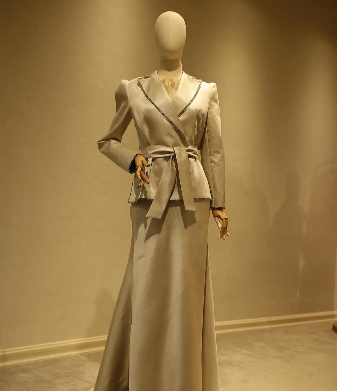 Türkmen fasonlar pombarh fasonlar Fasonlar 2025 fasonlar fason moda modalar Bezen bezen Türkmen fasonlar 2026 Türkmen fasonlar 2025 Türkmen fasonlar 2024 Türkmen fasonlar 2023 turkmenistan türkmenistan turkmen türkmen ashgabat  asgabat aşgabat balkan mary lebap dashoguz dasoguz daşoguz pombarh ponbarhat gulyupek gülýüpek stapel ştapel Gralan Çüýdeşen Abaýa Gadymy Krep Gurultaý 	Keteni Ýüpek Şifon Gipýur Lyon Welwet Atlas Kaşemir Streýç Suzana Ştapel Gülýüpek Pombarh Ýupka Gursakça Aksesuarlar Palto Penjek Okuw eşik Fata Sport eşik Uniforma Nakidka Öýme Şarf kompýuter ýaka ýaglyk Arenda köýnek 2nji el köýnek Taýyn köýnek Matalar Milli lybas milli lybaslar Toý köýnek Toý köýnekler toy koynek toy koynekler gundelik koynekler Gündelik	 
 köýnekler fata koynek Modern taze fason Eskiz koynektm turkmenkoynek türkmenkoynek fason moda moda fasonlar Iş eşik el iş	sada	ýakaly ýakasyz	keşdeli biserli	ýeňli giň nagyşly ýüregi açyk stoýka ýaka ýanly kombinasiýa 	zerli üsti aşak guşakly seçekli gysga ýeňli 