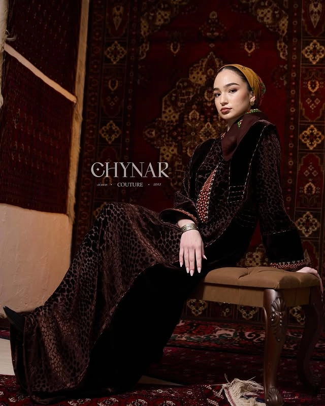 Türkmen fasonlar pombarh fasonlar Fasonlar 2025 fasonlar fason moda modalar Bezen bezen Türkmen fasonlar 2026 Türkmen fasonlar 2025 Türkmen fasonlar 2024 Türkmen fasonlar 2023 turkmenistan türkmenistan turkmen türkmen ashgabat  asgabat aşgabat balkan mary lebap dashoguz dasoguz daşoguz pombarh ponbarhat gulyupek gülýüpek stapel ştapel Gralan Çüýdeşen Abaýa Gadymy Krep Gurultaý 	Keteni Ýüpek Şifon Gipýur Lyon Welwet Atlas Kaşemir Streýç Suzana Ştapel Gülýüpek Pombarh Ýupka Gursakça Aksesuarlar Palto Penjek Okuw eşik Fata Sport eşik Uniforma Nakidka Öýme Şarf kompýuter ýaka ýaglyk Arenda köýnek 2nji el köýnek Taýyn köýnek Matalar Milli lybas milli lybaslar Toý köýnek Toý köýnekler toy koynek toy koynekler gundelik koynekler Gündelik	 
 köýnekler fata koynek Modern taze fason Eskiz koynektm turkmenkoynek türkmenkoynek fason moda moda fasonlar Iş eşik el iş	sada	ýakaly ýakasyz	keşdeli biserli	ýeňli giň nagyşly ýüregi açyk stoýka ýaka ýanly kombinasiýa 	zerli üsti aşak guşakly seçekli gysga ýeňli Panbarhat (Pombarh) Toý köýnek el iş, keşdeli, ýakaly, ýanly, ýeňli, giň, nagyşly 26-35 Goňur yaz, guyz