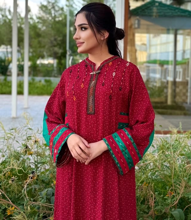 Türkmen fasonlar pombarh fasonlar Fasonlar 2025 fasonlar fason moda modalar Bezen bezen Türkmen fasonlar 2026 Türkmen fasonlar 2025 Türkmen fasonlar 2024 Türkmen fasonlar 2023 turkmenistan türkmenistan turkmen türkmen ashgabat  asgabat aşgabat balkan mary lebap dashoguz dasoguz daşoguz pombarh ponbarhat gulyupek gülýüpek stapel ştapel Gralan Çüýdeşen Abaýa Gadymy Krep Gurultaý 	Keteni Ýüpek Şifon Gipýur Lyon Welwet Atlas Kaşemir Streýç Suzana Ştapel Gülýüpek Pombarh Ýupka Gursakça Aksesuarlar Palto Penjek Okuw eşik Fata Sport eşik Uniforma Nakidka Öýme Şarf kompýuter ýaka ýaglyk Arenda köýnek 2nji el köýnek Taýyn köýnek Matalar Milli lybas milli lybaslar Toý köýnek Toý köýnekler toy koynek toy koynekler gundelik koynekler Gündelik	 
 köýnekler fata koynek Modern taze fason Eskiz koynektm turkmenkoynek türkmenkoynek fason moda moda fasonlar Iş eşik el iş	sada	ýakaly ýakasyz	keşdeli biserli	ýeňli giň nagyşly ýüregi açyk stoýka ýaka ýanly kombinasiýa 	zerli üsti aşak guşakly seçekli gysga ýeňli Ştapel Gündelik el iş, keşdeli, ýakaly, ýeňli, giň 17-25, 26-35 Goýy-gyzyl yaz, tomus, guyz, gysh