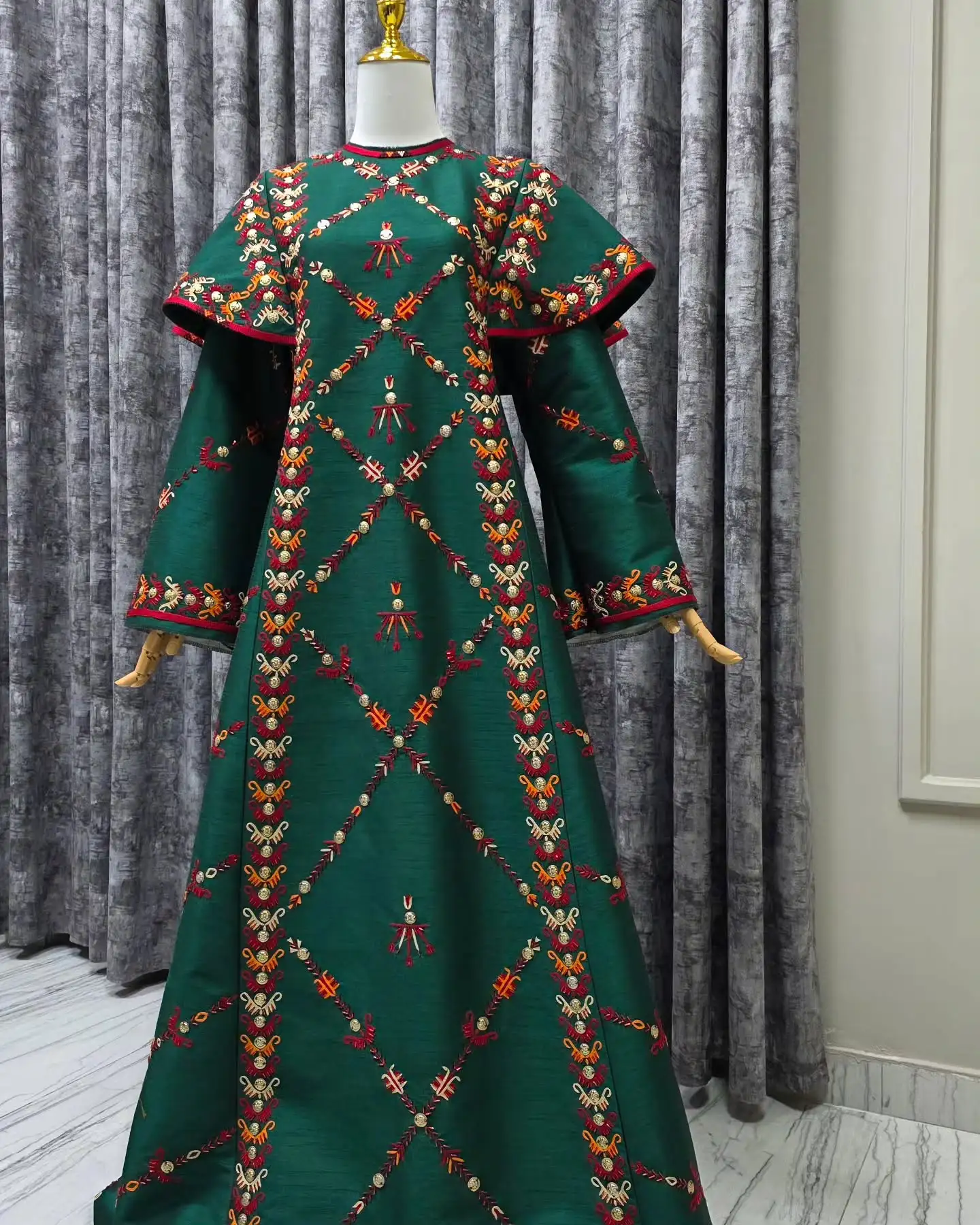 Türkmen fasonlar pombarh fasonlar Fasonlar 2025 fasonlar fason moda modalar Bezen bezen Türkmen fasonlar 2026 Türkmen fasonlar 2025 Türkmen fasonlar 2024 Türkmen fasonlar 2023 turkmenistan türkmenistan turkmen türkmen ashgabat  asgabat aşgabat balkan mary lebap dashoguz dasoguz daşoguz pombarh ponbarhat gulyupek gülýüpek stapel ştapel Gralan Çüýdeşen Abaýa Gadymy Krep Gurultaý 	Keteni Ýüpek Şifon Gipýur Lyon Welwet Atlas Kaşemir Streýç Suzana Ştapel Gülýüpek Pombarh Ýupka Gursakça Aksesuarlar Palto Penjek Okuw eşik Fata Sport eşik Uniforma Nakidka Öýme Şarf kompýuter ýaka ýaglyk Arenda köýnek 2nji el köýnek Taýyn köýnek Matalar Milli lybas milli lybaslar Toý köýnek Toý köýnekler toy koynek toy koynekler gundelik koynekler Gündelik	 
 köýnekler fata koynek Modern taze fason Eskiz koynektm turkmenkoynek türkmenkoynek fason moda moda fasonlar Iş eşik el iş	sada	ýakaly ýakasyz	keşdeli biserli	ýeňli giň nagyşly ýüregi açyk stoýka ýaka ýanly kombinasiýa 	zerli üsti aşak guşakly seçekli gysga ýeňli Şantu Toý köýnek el iş, keşdeli, biserli, ýeňli, giň 17-25, 26-35 Goýy-ýaşyl yaz, tomus, guyz, gysh