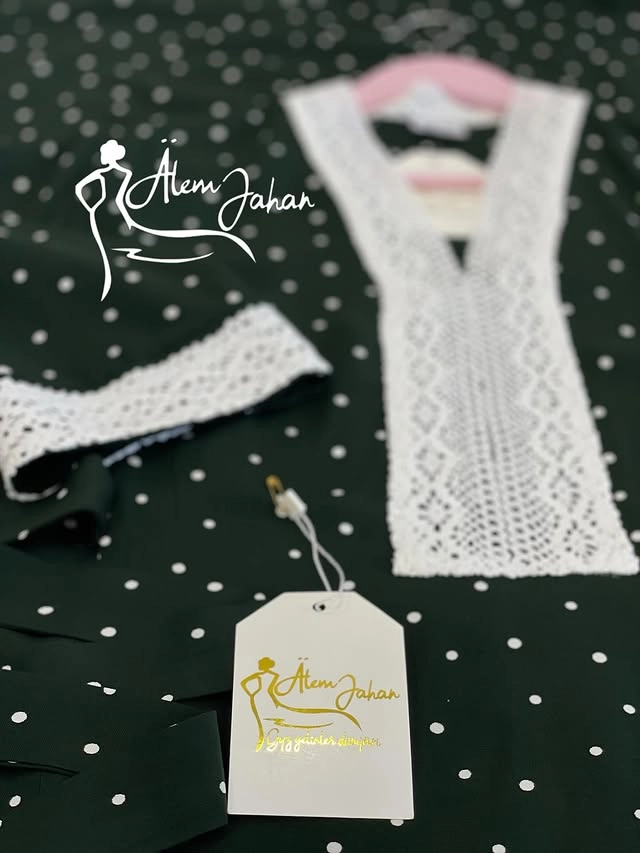 Türkmen fasonlar pombarh fasonlar Fasonlar 2025 fasonlar fason moda modalar Bezen bezen Türkmen fasonlar 2026 Türkmen fasonlar 2025 Türkmen fasonlar 2024 Türkmen fasonlar 2023 turkmenistan türkmenistan turkmen türkmen ashgabat  asgabat aşgabat balkan mary lebap dashoguz dasoguz daşoguz pombarh ponbarhat gulyupek gülýüpek stapel ştapel Gralan Çüýdeşen Abaýa Gadymy Krep Gurultaý 	Keteni Ýüpek Şifon Gipýur Lyon Welwet Atlas Kaşemir Streýç Suzana Ştapel Gülýüpek Pombarh Ýupka Gursakça Aksesuarlar Palto Penjek Okuw eşik Fata Sport eşik Uniforma Nakidka Öýme Şarf kompýuter ýaka ýaglyk Arenda köýnek 2nji el köýnek Taýyn köýnek Matalar Milli lybas milli lybaslar Toý köýnek Toý köýnekler toy koynek toy koynekler gundelik koynekler Gündelik	 
 köýnekler fata koynek Modern taze fason Eskiz koynektm turkmenkoynek türkmenkoynek fason moda moda fasonlar Iş eşik el iş	sada	ýakaly ýakasyz	keşdeli biserli	ýeňli giň nagyşly ýüregi açyk stoýka ýaka ýanly kombinasiýa 	zerli üsti aşak guşakly seçekli gysga ýeňli Ştapel Gündelik ýakasyz, gysga ýeňli, giň 17-25, 26-35 Goýy-ýaşyl yaz, tomus, guyz