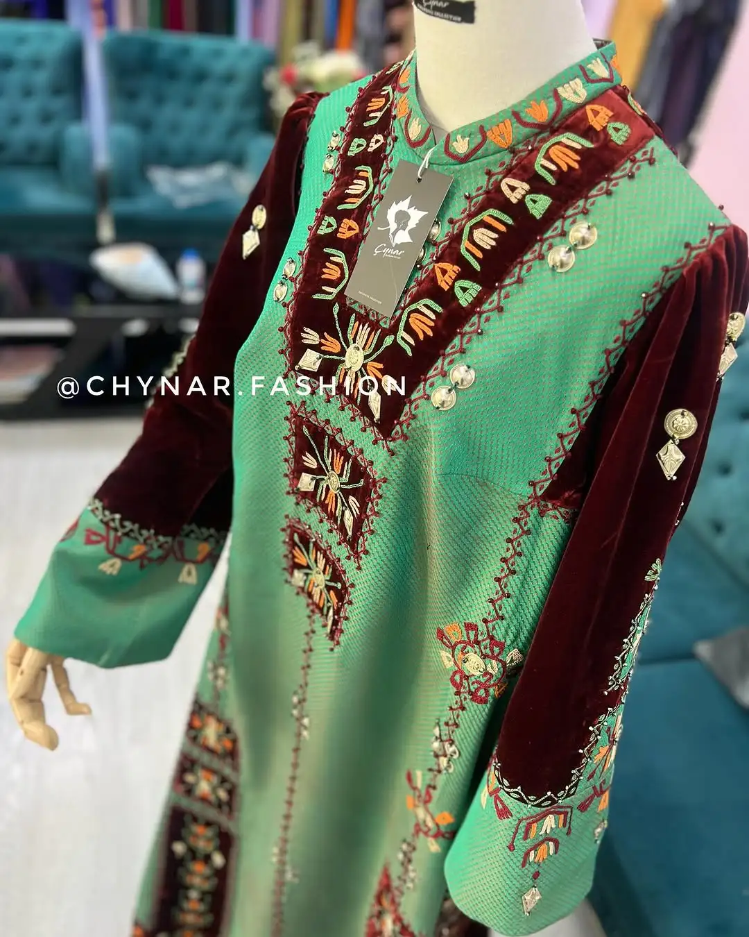 Türkmen fasonlar pombarh fasonlar Fasonlar 2025 fasonlar fason moda modalar Bezen bezen Türkmen fasonlar 2026 Türkmen fasonlar 2025 Türkmen fasonlar 2024 Türkmen fasonlar 2023 turkmenistan türkmenistan turkmen türkmen ashgabat  asgabat aşgabat balkan mary lebap dashoguz dasoguz daşoguz pombarh ponbarhat gulyupek gülýüpek stapel ştapel Gralan Çüýdeşen Abaýa Gadymy Krep Gurultaý 	Keteni Ýüpek Şifon Gipýur Lyon Welwet Atlas Kaşemir Streýç Suzana Ştapel Gülýüpek Pombarh Ýupka Gursakça Aksesuarlar Palto Penjek Okuw eşik Fata Sport eşik Uniforma Nakidka Öýme Şarf kompýuter ýaka ýaglyk Arenda köýnek 2nji el köýnek Taýyn köýnek Matalar Milli lybas milli lybaslar Toý köýnek Toý köýnekler toy koynek toy koynekler gundelik koynekler Gündelik	 
 köýnekler fata koynek Modern taze fason Eskiz koynektm turkmenkoynek türkmenkoynek fason moda moda fasonlar Iş eşik el iş	sada	ýakaly ýakasyz	keşdeli biserli	ýeňli giň nagyşly ýüregi açyk stoýka ýaka ýanly kombinasiýa 	zerli üsti aşak guşakly seçekli gysga ýeňli Keteni Toý köýnek el iş, keşdeli, ýakaly, ýanly, ýeňli, giň, nagyşly 17-25, 26-35 Ýaşyl