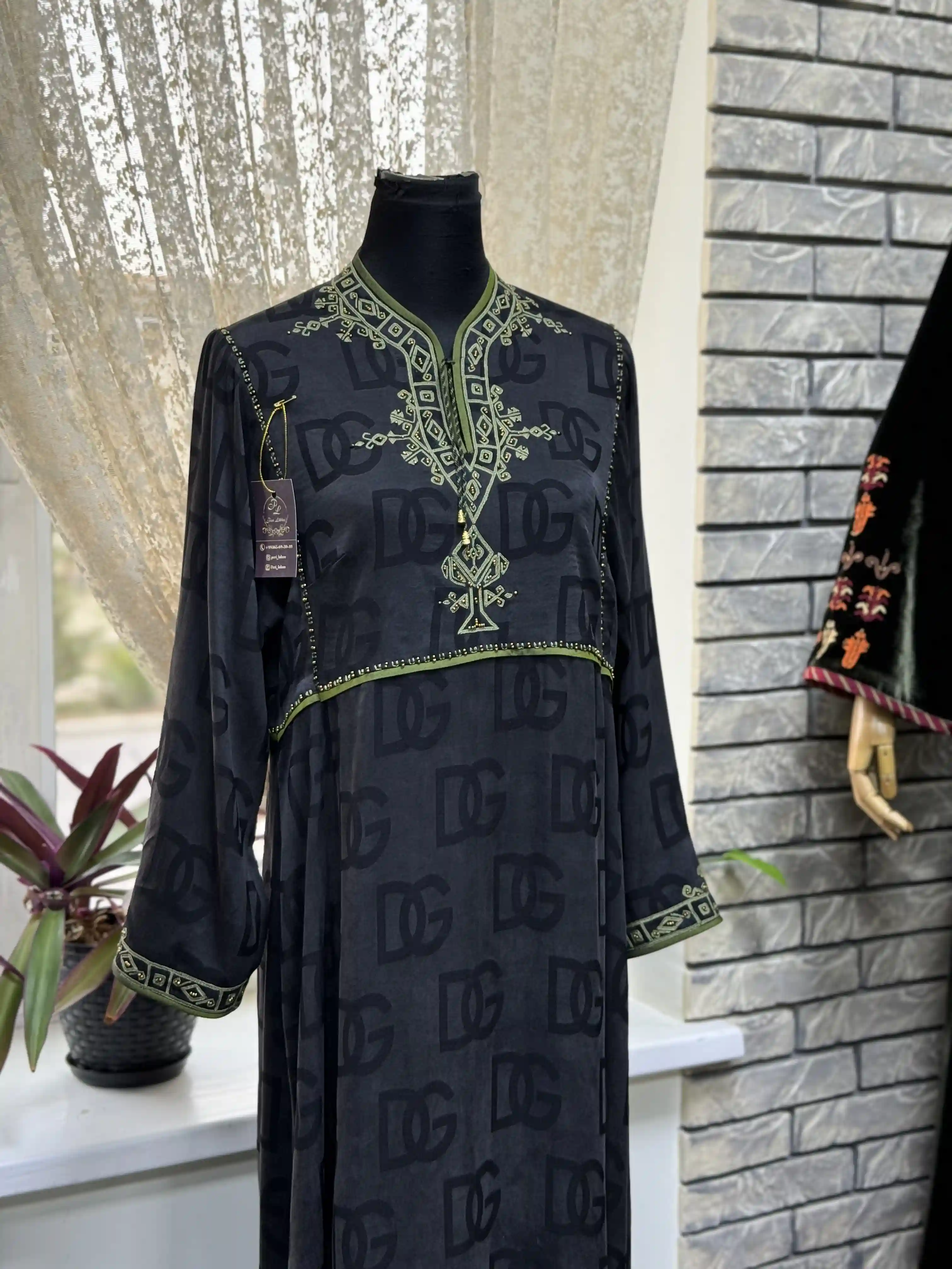 Türkmen fasonlar pombarh fasonlar Fasonlar 2025 fasonlar fason moda modalar Bezen bezen Türkmen fasonlar 2026 Türkmen fasonlar 2025 Türkmen fasonlar 2024 Türkmen fasonlar 2023 turkmenistan türkmenistan turkmen türkmen ashgabat  asgabat aşgabat balkan mary lebap dashoguz dasoguz daşoguz pombarh ponbarhat gulyupek gülýüpek stapel ştapel Gralan Çüýdeşen Abaýa Gadymy Krep Gurultaý 	Keteni Ýüpek Şifon Gipýur Lyon Welwet Atlas Kaşemir Streýç Suzana Ştapel Gülýüpek Pombarh Ýupka Gursakça Aksesuarlar Palto Penjek Okuw eşik Fata Sport eşik Uniforma Nakidka Öýme Şarf kompýuter ýaka ýaglyk Arenda köýnek 2nji el köýnek Taýyn köýnek Matalar Milli lybas milli lybaslar Toý köýnek Toý köýnekler toy koynek toy koynekler gundelik koynekler Gündelik	 
 köýnekler fata koynek Modern taze fason Eskiz koynektm turkmenkoynek türkmenkoynek fason moda moda fasonlar Iş eşik el iş	sada	ýakaly ýakasyz	keşdeli biserli	ýeňli giň nagyşly ýüregi açyk stoýka ýaka ýanly kombinasiýa 	zerli üsti aşak guşakly seçekli gysga ýeňli Lyon Gündelik biserli, ýeňli 12-16, 17-25 Gara guyz