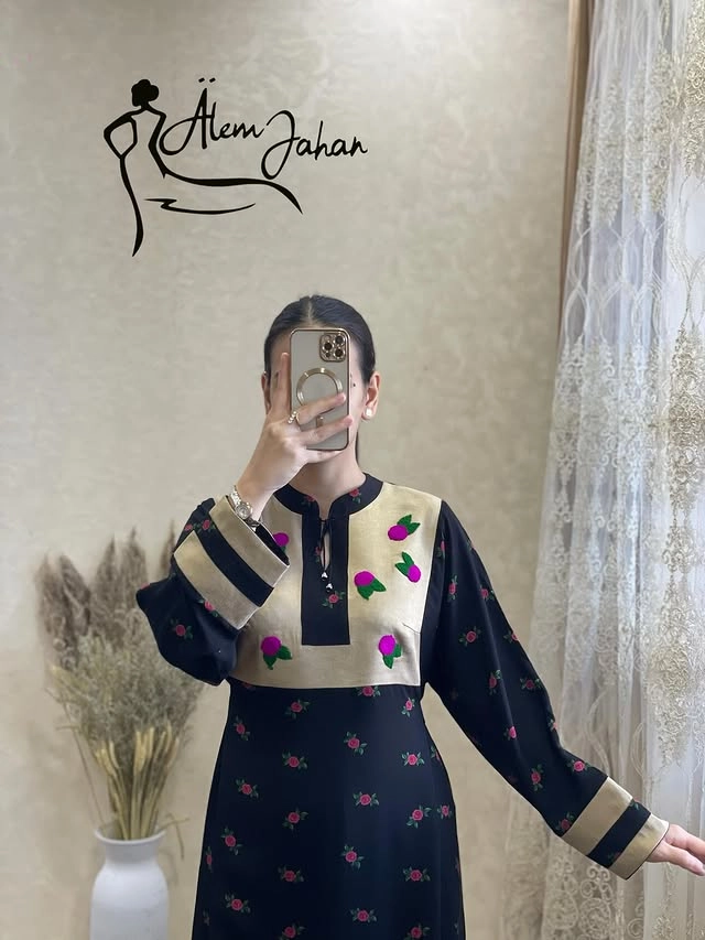 Türkmen fasonlar pombarh fasonlar Fasonlar 2025 fasonlar fason moda modalar Bezen bezen Türkmen fasonlar 2026 Türkmen fasonlar 2025 Türkmen fasonlar 2024 Türkmen fasonlar 2023 turkmenistan türkmenistan turkmen türkmen ashgabat  asgabat aşgabat balkan mary lebap dashoguz dasoguz daşoguz pombarh ponbarhat gulyupek gülýüpek stapel ştapel Gralan Çüýdeşen Abaýa Gadymy Krep Gurultaý 	Keteni Ýüpek Şifon Gipýur Lyon Welwet Atlas Kaşemir Streýç Suzana Ştapel Gülýüpek Pombarh Ýupka Gursakça Aksesuarlar Palto Penjek Okuw eşik Fata Sport eşik Uniforma Nakidka Öýme Şarf kompýuter ýaka ýaglyk Arenda köýnek 2nji el köýnek Taýyn köýnek Matalar Milli lybas milli lybaslar Toý köýnek Toý köýnekler toy koynek toy koynekler gundelik koynekler Gündelik	 
 köýnekler fata koynek Modern taze fason Eskiz koynektm turkmenkoynek türkmenkoynek fason moda moda fasonlar Iş eşik el iş	sada	ýakaly ýakasyz	keşdeli biserli	ýeňli giň nagyşly ýüregi açyk stoýka ýaka ýanly kombinasiýa 	zerli üsti aşak guşakly seçekli gysga ýeňli Ştapel Gündelik sada, ýakasyz, ýeňli, giň 17-25, 26-35 Gara, #4B2C75 yaz, tomus, guyz, gysh