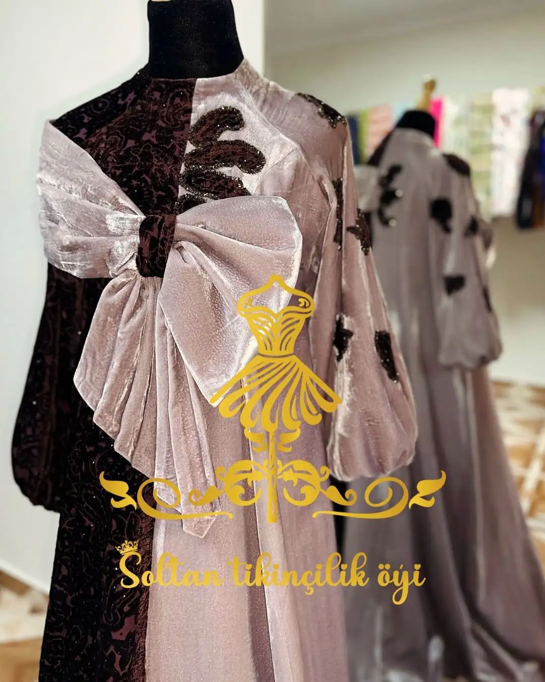 Türkmen fasonlar pombarh fasonlar Fasonlar 2025 fasonlar fason moda modalar Bezen bezen Türkmen fasonlar 2026 Türkmen fasonlar 2025 Türkmen fasonlar 2024 Türkmen fasonlar 2023 turkmenistan türkmenistan turkmen türkmen ashgabat  asgabat aşgabat balkan mary lebap dashoguz dasoguz daşoguz pombarh ponbarhat gulyupek gülýüpek stapel ştapel Gralan Çüýdeşen Abaýa Gadymy Krep Gurultaý 	Keteni Ýüpek Şifon Gipýur Lyon Welwet Atlas Kaşemir Streýç Suzana Ştapel Gülýüpek Pombarh Ýupka Gursakça Aksesuarlar Palto Penjek Okuw eşik Fata Sport eşik Uniforma Nakidka Öýme Şarf kompýuter ýaka ýaglyk Arenda köýnek 2nji el köýnek Taýyn köýnek Matalar Milli lybas milli lybaslar Toý köýnek Toý köýnekler toy koynek toy koynekler gundelik koynekler Gündelik	 
 köýnekler fata koynek Modern taze fason Eskiz koynektm turkmenkoynek türkmenkoynek fason moda moda fasonlar Iş eşik el iş	sada	ýakaly ýakasyz	keşdeli biserli	ýeňli giň nagyşly ýüregi açyk stoýka ýaka ýanly kombinasiýa 	zerli üsti aşak guşakly seçekli gysga ýeňli Streýç, Panbarhat (Pombarh)