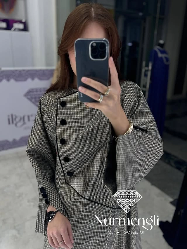 Türkmen fasonlar pombarh fasonlar Fasonlar 2025 fasonlar fason moda modalar Bezen bezen Türkmen fasonlar 2026 Türkmen fasonlar 2025 Türkmen fasonlar 2024 Türkmen fasonlar 2023 turkmenistan türkmenistan turkmen türkmen ashgabat  asgabat aşgabat balkan mary lebap dashoguz dasoguz daşoguz pombarh ponbarhat gulyupek gülýüpek stapel ştapel Gralan Çüýdeşen Abaýa Gadymy Krep Gurultaý 	Keteni Ýüpek Şifon Gipýur Lyon Welwet Atlas Kaşemir Streýç Suzana Ştapel Gülýüpek Pombarh Ýupka Gursakça Aksesuarlar Palto Penjek Okuw eşik Fata Sport eşik Uniforma Nakidka Öýme Şarf kompýuter ýaka ýaglyk Arenda köýnek 2nji el köýnek Taýyn köýnek Matalar Milli lybas milli lybaslar Toý köýnek Toý köýnekler toy koynek toy koynekler gundelik koynekler Gündelik	 
 köýnekler fata koynek Modern taze fason Eskiz koynektm turkmenkoynek türkmenkoynek fason moda moda fasonlar Iş eşik el iş	sada	ýakaly ýakasyz	keşdeli biserli	ýeňli giň nagyşly ýüregi açyk stoýka ýaka ýanly kombinasiýa 	zerli üsti aşak guşakly seçekli gysga ýeňli 