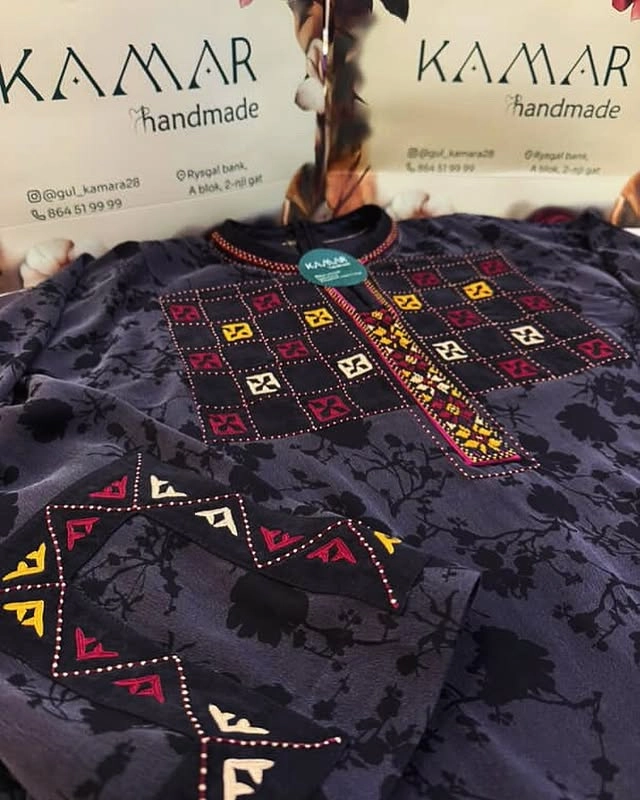 Türkmen fasonlar pombarh fasonlar Fasonlar 2025 fasonlar fason moda modalar Bezen bezen Türkmen fasonlar 2026 Türkmen fasonlar 2025 Türkmen fasonlar 2024 Türkmen fasonlar 2023 turkmenistan türkmenistan turkmen türkmen ashgabat  asgabat aşgabat balkan mary lebap dashoguz dasoguz daşoguz pombarh ponbarhat gulyupek gülýüpek stapel ştapel Gralan Çüýdeşen Abaýa Gadymy Krep Gurultaý 	Keteni Ýüpek Şifon Gipýur Lyon Welwet Atlas Kaşemir Streýç Suzana Ştapel Gülýüpek Pombarh Ýupka Gursakça Aksesuarlar Palto Penjek Okuw eşik Fata Sport eşik Uniforma Nakidka Öýme Şarf kompýuter ýaka ýaglyk Arenda köýnek 2nji el köýnek Taýyn köýnek Matalar Milli lybas milli lybaslar Toý köýnek Toý köýnekler toy koynek toy koynekler gundelik koynekler Gündelik	 
 köýnekler fata koynek Modern taze fason Eskiz koynektm turkmenkoynek türkmenkoynek fason moda moda fasonlar Iş eşik el iş	sada	ýakaly ýakasyz	keşdeli biserli	ýeňli giň nagyşly ýüregi açyk stoýka ýaka ýanly kombinasiýa 	zerli üsti aşak guşakly seçekli gysga ýeňli Ştapel Gündelik el iş, ýakaly, ýeňli, giň, nagyşly 17-25, 26-35 Gara, Goýy-gök yaz, tomus, guyz