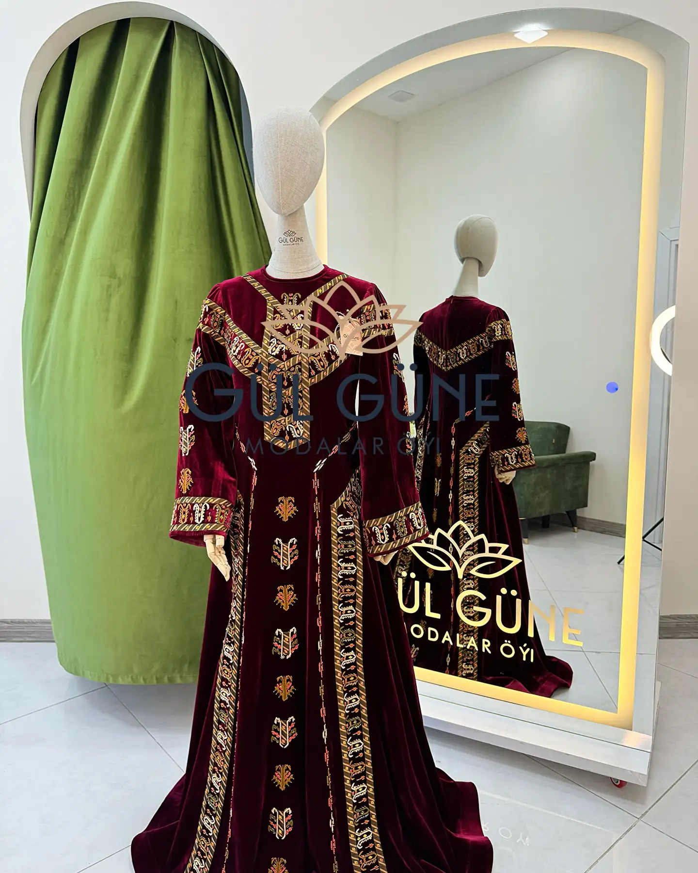 Türkmen fasonlar pombarh fasonlar Fasonlar 2025 fasonlar fason moda modalar Bezen bezen Türkmen fasonlar 2026 Türkmen fasonlar 2025 Türkmen fasonlar 2024 Türkmen fasonlar 2023 turkmenistan türkmenistan turkmen türkmen ashgabat  asgabat aşgabat balkan mary lebap dashoguz dasoguz daşoguz pombarh ponbarhat gulyupek gülýüpek stapel ştapel Gralan Çüýdeşen Abaýa Gadymy Krep Gurultaý 	Keteni Ýüpek Şifon Gipýur Lyon Welwet Atlas Kaşemir Streýç Suzana Ştapel Gülýüpek Pombarh Ýupka Gursakça Aksesuarlar Palto Penjek Okuw eşik Fata Sport eşik Uniforma Nakidka Öýme Şarf kompýuter ýaka ýaglyk Arenda köýnek 2nji el köýnek Taýyn köýnek Matalar Milli lybas milli lybaslar Toý köýnek Toý köýnekler toy koynek toy koynekler gundelik koynekler Gündelik	 
 köýnekler fata koynek Modern taze fason Eskiz koynektm turkmenkoynek türkmenkoynek fason moda moda fasonlar Iş eşik el iş	sada	ýakaly ýakasyz	keşdeli biserli	ýeňli giň nagyşly ýüregi açyk stoýka ýaka ýanly kombinasiýa 	zerli üsti aşak guşakly seçekli gysga ýeňli Panbarhat (Pombarh) Toý köýnek el iş, keşdeli, ýakaly, ýeňli, nagyşly 17-25, 26-35, 35+ Goýy-gyzyl