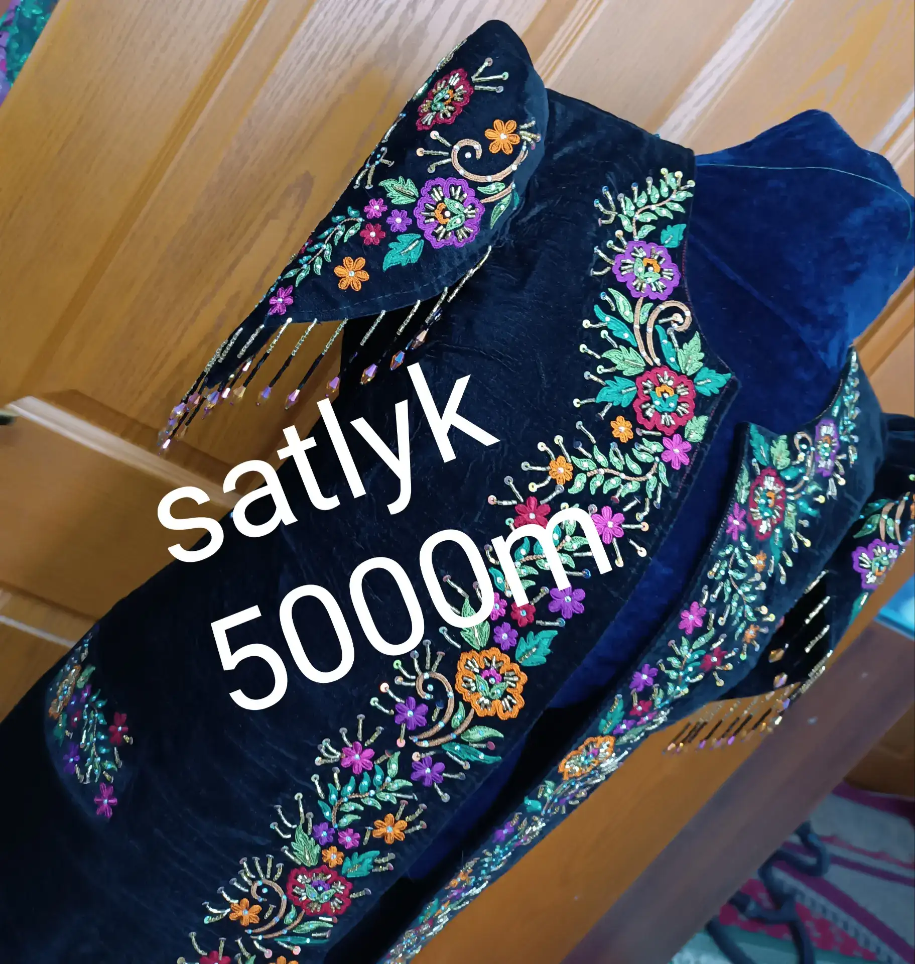 Türkmen fasonlar pombarh fasonlar Fasonlar 2025 fasonlar fason moda modalar Bezen bezen Türkmen fasonlar 2026 Türkmen fasonlar 2025 Türkmen fasonlar 2024 Türkmen fasonlar 2023 turkmenistan türkmenistan turkmen türkmen ashgabat  asgabat aşgabat balkan mary lebap dashoguz dasoguz daşoguz pombarh ponbarhat gulyupek gülýüpek stapel ştapel Gralan Çüýdeşen Abaýa Gadymy Krep Gurultaý 	Keteni Ýüpek Şifon Gipýur Lyon Welwet Atlas Kaşemir Streýç Suzana Ştapel Gülýüpek Pombarh Ýupka Gursakça Aksesuarlar Palto Penjek Okuw eşik Fata Sport eşik Uniforma Nakidka Öýme Şarf kompýuter ýaka ýaglyk Arenda köýnek 2nji el köýnek Taýyn köýnek Matalar Milli lybas milli lybaslar Toý köýnek Toý köýnekler toy koynek toy koynekler gundelik koynekler Gündelik	 
 köýnekler fata koynek Modern taze fason Eskiz koynektm turkmenkoynek türkmenkoynek fason moda moda fasonlar Iş eşik el iş	sada	ýakaly ýakasyz	keşdeli biserli	ýeňli giň nagyşly ýüregi açyk stoýka ýaka ýanly kombinasiýa 	zerli üsti aşak guşakly seçekli gysga ýeňli Panbarhat (Pombarh) Toý köýnek el iş, ýakasyz, gysga ýeňli, giň 26-35, 35+ Goýy-gök yaz, tomus, guyz Taýyn köýnek