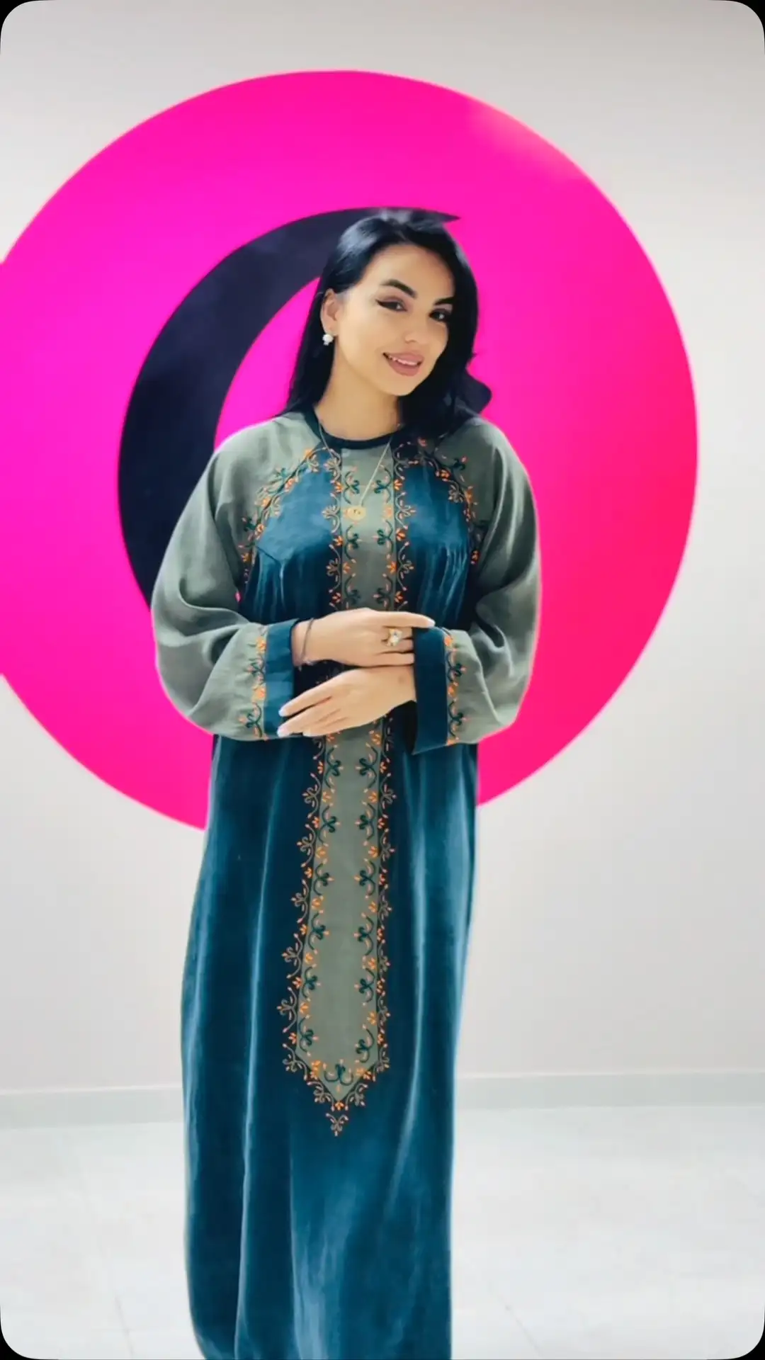 Türkmen fasonlar pombarh fasonlar Fasonlar 2025 fasonlar fason moda modalar Bezen bezen Türkmen fasonlar 2026 Türkmen fasonlar 2025 Türkmen fasonlar 2024 Türkmen fasonlar 2023 turkmenistan türkmenistan turkmen türkmen ashgabat  asgabat aşgabat balkan mary lebap dashoguz dasoguz daşoguz pombarh ponbarhat gulyupek gülýüpek stapel ştapel Gralan Çüýdeşen Abaýa Gadymy Krep Gurultaý 	Keteni Ýüpek Şifon Gipýur Lyon Welwet Atlas Kaşemir Streýç Suzana Ştapel Gülýüpek Pombarh Ýupka Gursakça Aksesuarlar Palto Penjek Okuw eşik Fata Sport eşik Uniforma Nakidka Öýme Şarf kompýuter ýaka ýaglyk Arenda köýnek 2nji el köýnek Taýyn köýnek Matalar Milli lybas milli lybaslar Toý köýnek Toý köýnekler toy koynek toy koynekler gundelik koynekler Gündelik	 
 köýnekler fata koynek Modern taze fason Eskiz koynektm turkmenkoynek türkmenkoynek fason moda moda fasonlar Iş eşik el iş	sada	ýakaly ýakasyz	keşdeli biserli	ýeňli giň nagyşly ýüregi açyk stoýka ýaka ýanly kombinasiýa 	zerli üsti aşak guşakly seçekli gysga ýeňli Panbarhat (Pombarh) Toý köýnek el iş, keşdeli, ýakaly, biserli, ýeňli 17-25, 26-35 Benewşe, Kümüş