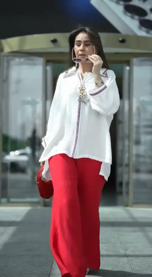 Türkmen fasonlar pombarh fasonlar Fasonlar 2025 fasonlar fason moda modalar Bezen bezen Türkmen fasonlar 2026 Türkmen fasonlar 2025 Türkmen fasonlar 2024 Türkmen fasonlar 2023 turkmenistan türkmenistan turkmen türkmen ashgabat  asgabat aşgabat balkan mary lebap dashoguz dasoguz daşoguz pombarh ponbarhat gulyupek gülýüpek stapel ştapel Gralan Çüýdeşen Abaýa Gadymy Krep Gurultaý 	Keteni Ýüpek Şifon Gipýur Lyon Welwet Atlas Kaşemir Streýç Suzana Ştapel Gülýüpek Pombarh Ýupka Gursakça Aksesuarlar Palto Penjek Okuw eşik Fata Sport eşik Uniforma Nakidka Öýme Şarf kompýuter ýaka ýaglyk Arenda köýnek 2nji el köýnek Taýyn köýnek Matalar Milli lybas milli lybaslar Toý köýnek Toý köýnekler toy koynek toy koynekler gundelik koynekler Gündelik	 
 köýnekler fata koynek Modern taze fason Eskiz koynektm turkmenkoynek türkmenkoynek fason moda moda fasonlar Iş eşik el iş	sada	ýakaly ýakasyz	keşdeli biserli	ýeňli giň nagyşly ýüregi açyk stoýka ýaka ýanly kombinasiýa 	zerli üsti aşak guşakly seçekli gysga ýeňli Gündelik, Modern ýakasyz, ýeňli, giň, üsti aşak 17-25, 26-35 Ak, Gyzyl yaz, tomus, guyz