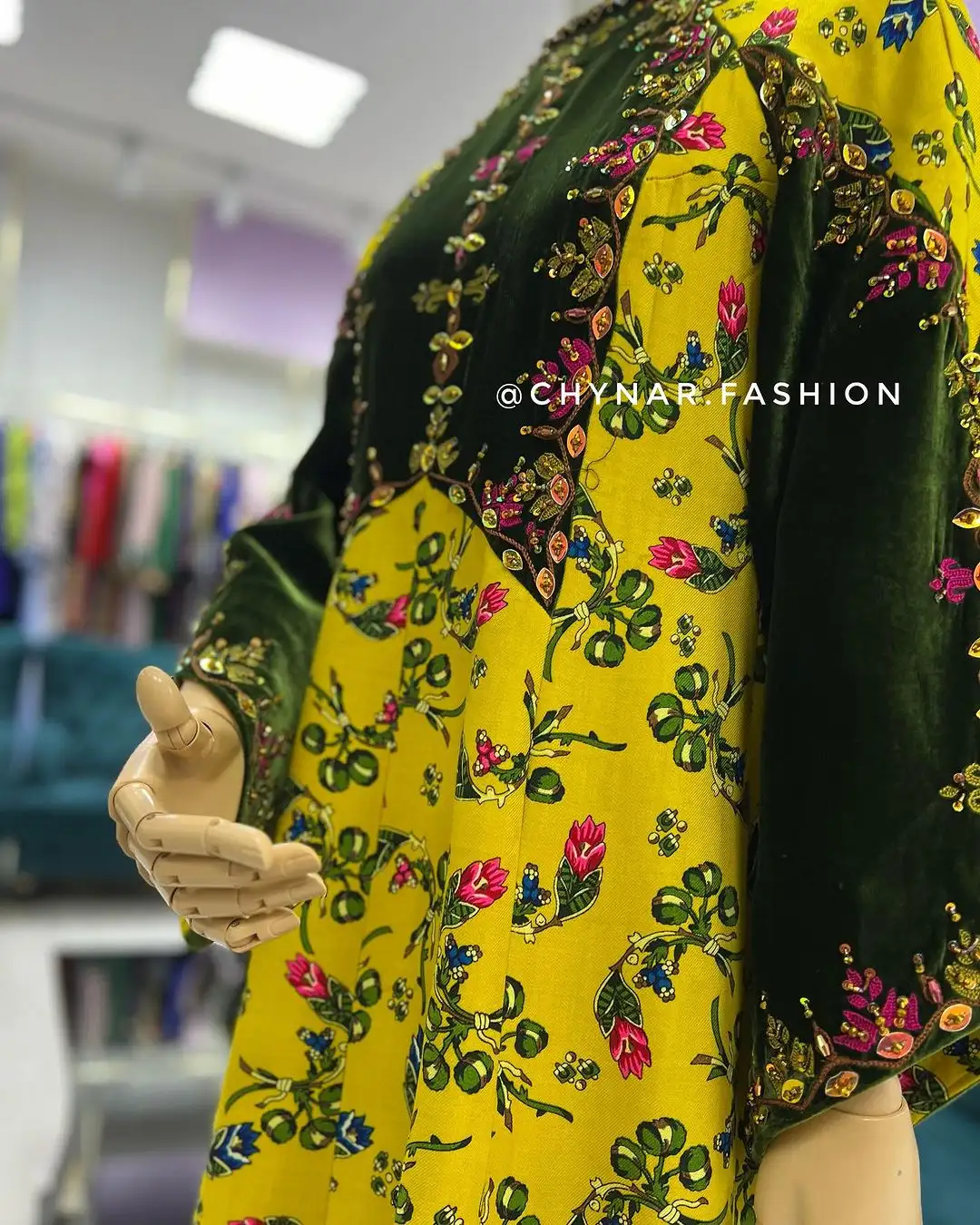 Türkmen fasonlar pombarh fasonlar Fasonlar 2025 fasonlar fason moda modalar Bezen bezen Türkmen fasonlar 2026 Türkmen fasonlar 2025 Türkmen fasonlar 2024 Türkmen fasonlar 2023 turkmenistan türkmenistan turkmen türkmen ashgabat  asgabat aşgabat balkan mary lebap dashoguz dasoguz daşoguz pombarh ponbarhat gulyupek gülýüpek stapel ştapel Gralan Çüýdeşen Abaýa Gadymy Krep Gurultaý 	Keteni Ýüpek Şifon Gipýur Lyon Welwet Atlas Kaşemir Streýç Suzana Ştapel Gülýüpek Pombarh Ýupka Gursakça Aksesuarlar Palto Penjek Okuw eşik Fata Sport eşik Uniforma Nakidka Öýme Şarf kompýuter ýaka ýaglyk Arenda köýnek 2nji el köýnek Taýyn köýnek Matalar Milli lybas milli lybaslar Toý köýnek Toý köýnekler toy koynek toy koynekler gundelik koynekler Gündelik	 
 köýnekler fata koynek Modern taze fason Eskiz koynektm turkmenkoynek türkmenkoynek fason moda moda fasonlar Iş eşik el iş	sada	ýakaly ýakasyz	keşdeli biserli	ýeňli giň nagyşly ýüregi açyk stoýka ýaka ýanly kombinasiýa 	zerli üsti aşak guşakly seçekli gysga ýeňli Toý köýnek el iş  Haki, Sary