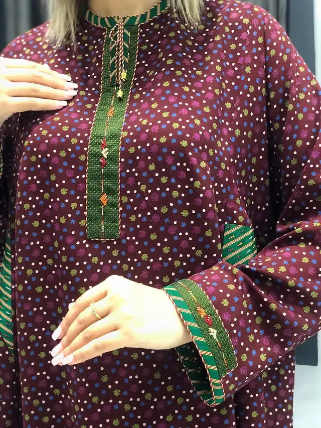 Türkmen fasonlar pombarh fasonlar Fasonlar 2025 fasonlar fason moda modalar Bezen bezen Türkmen fasonlar 2026 Türkmen fasonlar 2025 Türkmen fasonlar 2024 Türkmen fasonlar 2023 turkmenistan türkmenistan turkmen türkmen ashgabat  asgabat aşgabat balkan mary lebap dashoguz dasoguz daşoguz pombarh ponbarhat gulyupek gülýüpek stapel ştapel Gralan Çüýdeşen Abaýa Gadymy Krep Gurultaý 	Keteni Ýüpek Şifon Gipýur Lyon Welwet Atlas Kaşemir Streýç Suzana Ştapel Gülýüpek Pombarh Ýupka Gursakça Aksesuarlar Palto Penjek Okuw eşik Fata Sport eşik Uniforma Nakidka Öýme Şarf kompýuter ýaka ýaglyk Arenda köýnek 2nji el köýnek Taýyn köýnek Matalar Milli lybas milli lybaslar Toý köýnek Toý köýnekler toy koynek toy koynekler gundelik koynekler Gündelik	 
 köýnekler fata koynek Modern taze fason Eskiz koynektm turkmenkoynek türkmenkoynek fason moda moda fasonlar Iş eşik el iş	sada	ýakaly ýakasyz	keşdeli biserli	ýeňli giň nagyşly ýüregi açyk stoýka ýaka ýanly kombinasiýa 	zerli üsti aşak guşakly seçekli gysga ýeňli Ştapel, Gülýüpek Gündelik el iş, keşdeli, ýeňli, giň, nagyşly 26-35 Goýy-gyzyl yaz, tomus, guyz