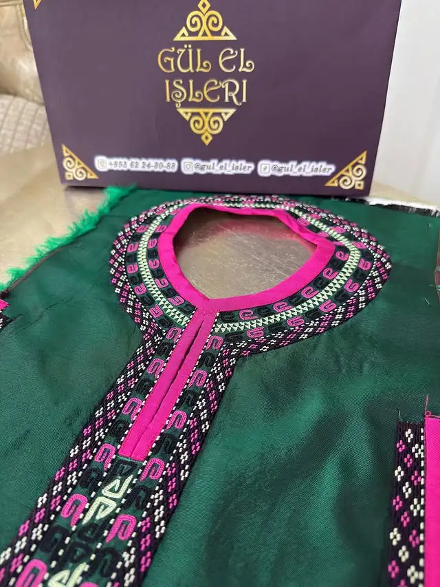 Türkmen fasonlar pombarh fasonlar Fasonlar 2025 fasonlar fason moda modalar Bezen bezen Türkmen fasonlar 2026 Türkmen fasonlar 2025 Türkmen fasonlar 2024 Türkmen fasonlar 2023 turkmenistan türkmenistan turkmen türkmen ashgabat  asgabat aşgabat balkan mary lebap dashoguz dasoguz daşoguz pombarh ponbarhat gulyupek gülýüpek stapel ştapel Gralan Çüýdeşen Abaýa Gadymy Krep Gurultaý 	Keteni Ýüpek Şifon Gipýur Lyon Welwet Atlas Kaşemir Streýç Suzana Ştapel Gülýüpek Pombarh Ýupka Gursakça Aksesuarlar Palto Penjek Okuw eşik Fata Sport eşik Uniforma Nakidka Öýme Şarf kompýuter ýaka ýaglyk Arenda köýnek 2nji el köýnek Taýyn köýnek Matalar Milli lybas milli lybaslar Toý köýnek Toý köýnekler toy koynek toy koynekler gundelik koynekler Gündelik	 
 köýnekler fata koynek Modern taze fason Eskiz koynektm turkmenkoynek türkmenkoynek fason moda moda fasonlar Iş eşik el iş	sada	ýakaly ýakasyz	keşdeli biserli	ýeňli giň nagyşly ýüregi açyk stoýka ýaka ýanly kombinasiýa 	zerli üsti aşak guşakly seçekli gysga ýeňli 