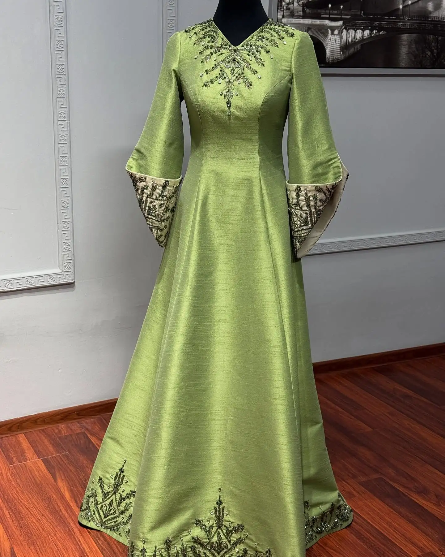 Türkmen fasonlar pombarh fasonlar Fasonlar 2025 fasonlar fason moda modalar Bezen bezen Türkmen fasonlar 2026 Türkmen fasonlar 2025 Türkmen fasonlar 2024 Türkmen fasonlar 2023 turkmenistan türkmenistan turkmen türkmen ashgabat  asgabat aşgabat balkan mary lebap dashoguz dasoguz daşoguz pombarh ponbarhat gulyupek gülýüpek stapel ştapel Gralan Çüýdeşen Abaýa Gadymy Krep Gurultaý 	Keteni Ýüpek Şifon Gipýur Lyon Welwet Atlas Kaşemir Streýç Suzana Ştapel Gülýüpek Pombarh Ýupka Gursakça Aksesuarlar Palto Penjek Okuw eşik Fata Sport eşik Uniforma Nakidka Öýme Şarf kompýuter ýaka ýaglyk Arenda köýnek 2nji el köýnek Taýyn köýnek Matalar Milli lybas milli lybaslar Toý köýnek Toý köýnekler toy koynek toy koynekler gundelik koynekler Gündelik	 
 köýnekler fata koynek Modern taze fason Eskiz koynektm turkmenkoynek türkmenkoynek fason moda moda fasonlar Iş eşik el iş	sada	ýakaly ýakasyz	keşdeli biserli	ýeňli giň nagyşly ýüregi açyk stoýka ýaka ýanly kombinasiýa 	zerli üsti aşak guşakly seçekli gysga ýeňli Keteni Toý köýnek el iş, ýakaly, biserli, ýeňli, zerli 17-25, 26-35 Ýaşyl