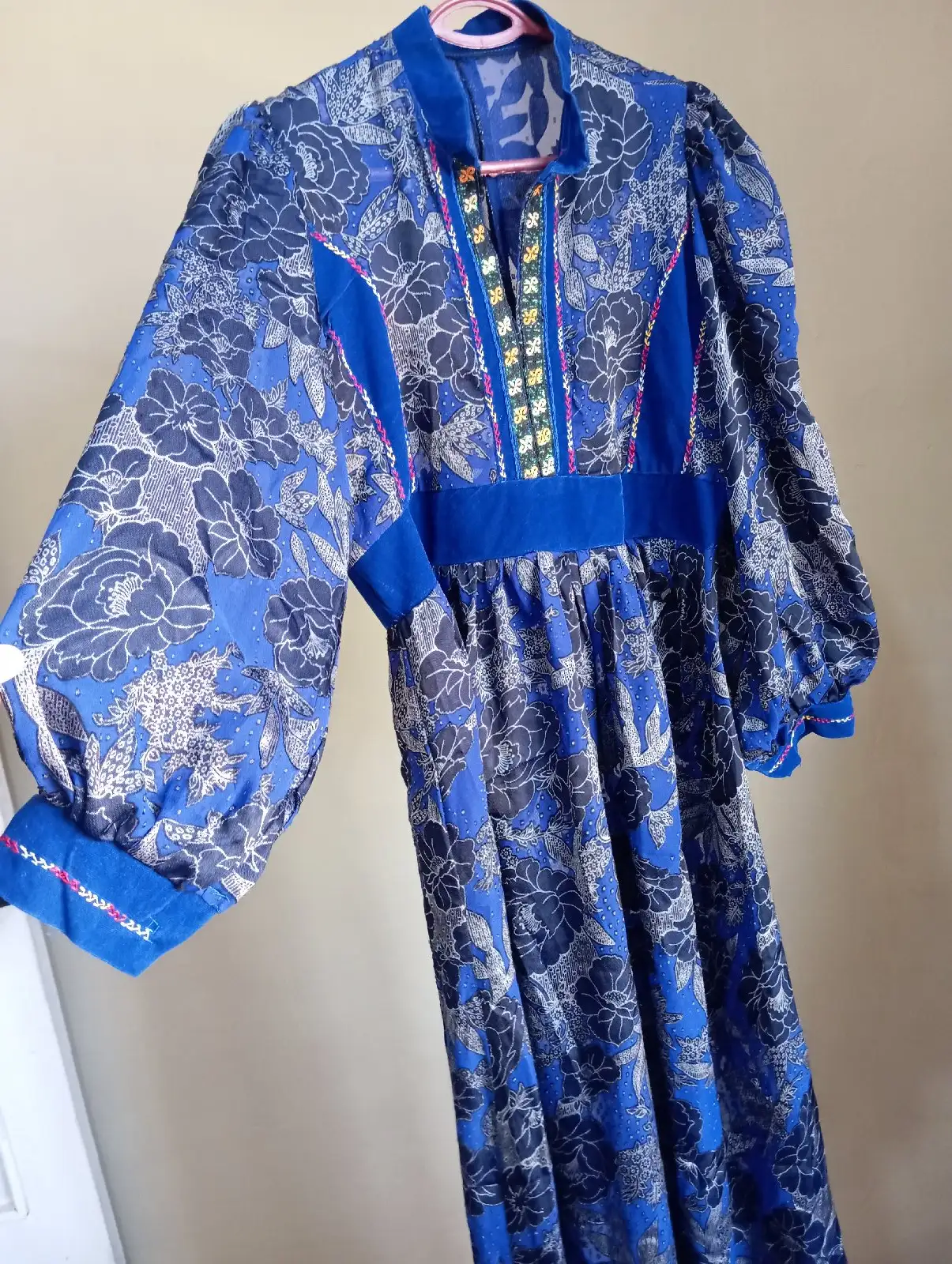 Türkmen fasonlar pombarh fasonlar Fasonlar 2025 fasonlar fason moda modalar Bezen bezen Türkmen fasonlar 2026 Türkmen fasonlar 2025 Türkmen fasonlar 2024 Türkmen fasonlar 2023 turkmenistan türkmenistan turkmen türkmen ashgabat  asgabat aşgabat balkan mary lebap dashoguz dasoguz daşoguz pombarh ponbarhat gulyupek gülýüpek stapel ştapel Gralan Çüýdeşen Abaýa Gadymy Krep Gurultaý 	Keteni Ýüpek Şifon Gipýur Lyon Welwet Atlas Kaşemir Streýç Suzana Ştapel Gülýüpek Pombarh Ýupka Gursakça Aksesuarlar Palto Penjek Okuw eşik Fata Sport eşik Uniforma Nakidka Öýme Şarf kompýuter ýaka ýaglyk Arenda köýnek 2nji el köýnek Taýyn köýnek Matalar Milli lybas milli lybaslar Toý köýnek Toý köýnekler toy koynek toy koynekler gundelik koynekler Gündelik	 
 köýnekler fata koynek Modern taze fason Eskiz koynektm turkmenkoynek türkmenkoynek fason moda moda fasonlar Iş eşik el iş	sada	ýakaly ýakasyz	keşdeli biserli	ýeňli giň nagyşly ýüregi açyk stoýka ýaka ýanly kombinasiýa 	zerli üsti aşak guşakly seçekli gysga ýeňli 