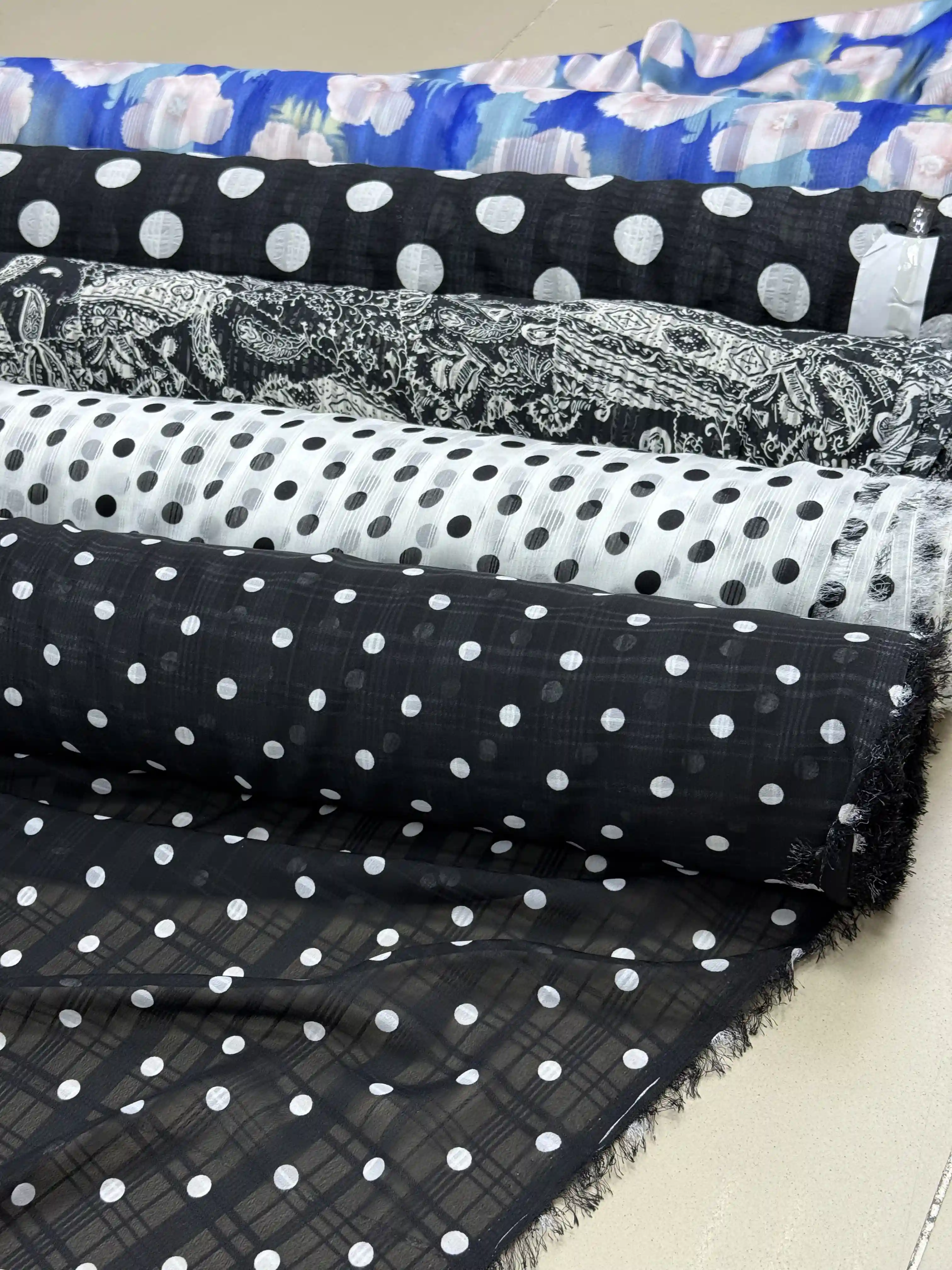 Türkmen fasonlar pombarh fasonlar Fasonlar 2025 fasonlar fason moda modalar Bezen bezen Türkmen fasonlar 2026 Türkmen fasonlar 2025 Türkmen fasonlar 2024 Türkmen fasonlar 2023 turkmenistan türkmenistan turkmen türkmen ashgabat  asgabat aşgabat balkan mary lebap dashoguz dasoguz daşoguz pombarh ponbarhat gulyupek gülýüpek stapel ştapel Gralan Çüýdeşen Abaýa Gadymy Krep Gurultaý 	Keteni Ýüpek Şifon Gipýur Lyon Welwet Atlas Kaşemir Streýç Suzana Ştapel Gülýüpek Pombarh Ýupka Gursakça Aksesuarlar Palto Penjek Okuw eşik Fata Sport eşik Uniforma Nakidka Öýme Şarf kompýuter ýaka ýaglyk Arenda köýnek 2nji el köýnek Taýyn köýnek Matalar Milli lybas milli lybaslar Toý köýnek Toý köýnekler toy koynek toy koynekler gundelik koynekler Gündelik	 
 köýnekler fata koynek Modern taze fason Eskiz koynektm turkmenkoynek türkmenkoynek fason moda moda fasonlar Iş eşik el iş	sada	ýakaly ýakasyz	keşdeli biserli	ýeňli giň nagyşly ýüregi açyk stoýka ýaka ýanly kombinasiýa 	zerli üsti aşak guşakly seçekli gysga ýeňli Şifon     yaz, tomus Matalar