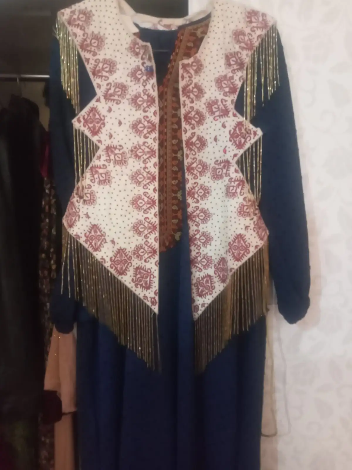 Türkmen fasonlar pombarh fasonlar Fasonlar 2025 fasonlar fason moda modalar Bezen bezen Türkmen fasonlar 2026 Türkmen fasonlar 2025 Türkmen fasonlar 2024 Türkmen fasonlar 2023 turkmenistan türkmenistan turkmen türkmen ashgabat  asgabat aşgabat balkan mary lebap dashoguz dasoguz daşoguz pombarh ponbarhat gulyupek gülýüpek stapel ştapel Gralan Çüýdeşen Abaýa Gadymy Krep Gurultaý 	Keteni Ýüpek Şifon Gipýur Lyon Welwet Atlas Kaşemir Streýç Suzana Ştapel Gülýüpek Pombarh Ýupka Gursakça Aksesuarlar Palto Penjek Okuw eşik Fata Sport eşik Uniforma Nakidka Öýme Şarf kompýuter ýaka ýaglyk Arenda köýnek 2nji el köýnek Taýyn köýnek Matalar Milli lybas milli lybaslar Toý köýnek Toý köýnekler toy koynek toy koynekler gundelik koynekler Gündelik	 
 köýnekler fata koynek Modern taze fason Eskiz koynektm turkmenkoynek türkmenkoynek fason moda moda fasonlar Iş eşik el iş	sada	ýakaly ýakasyz	keşdeli biserli	ýeňli giň nagyşly ýüregi açyk stoýka ýaka ýanly kombinasiýa 	zerli üsti aşak guşakly seçekli gysga ýeňli 