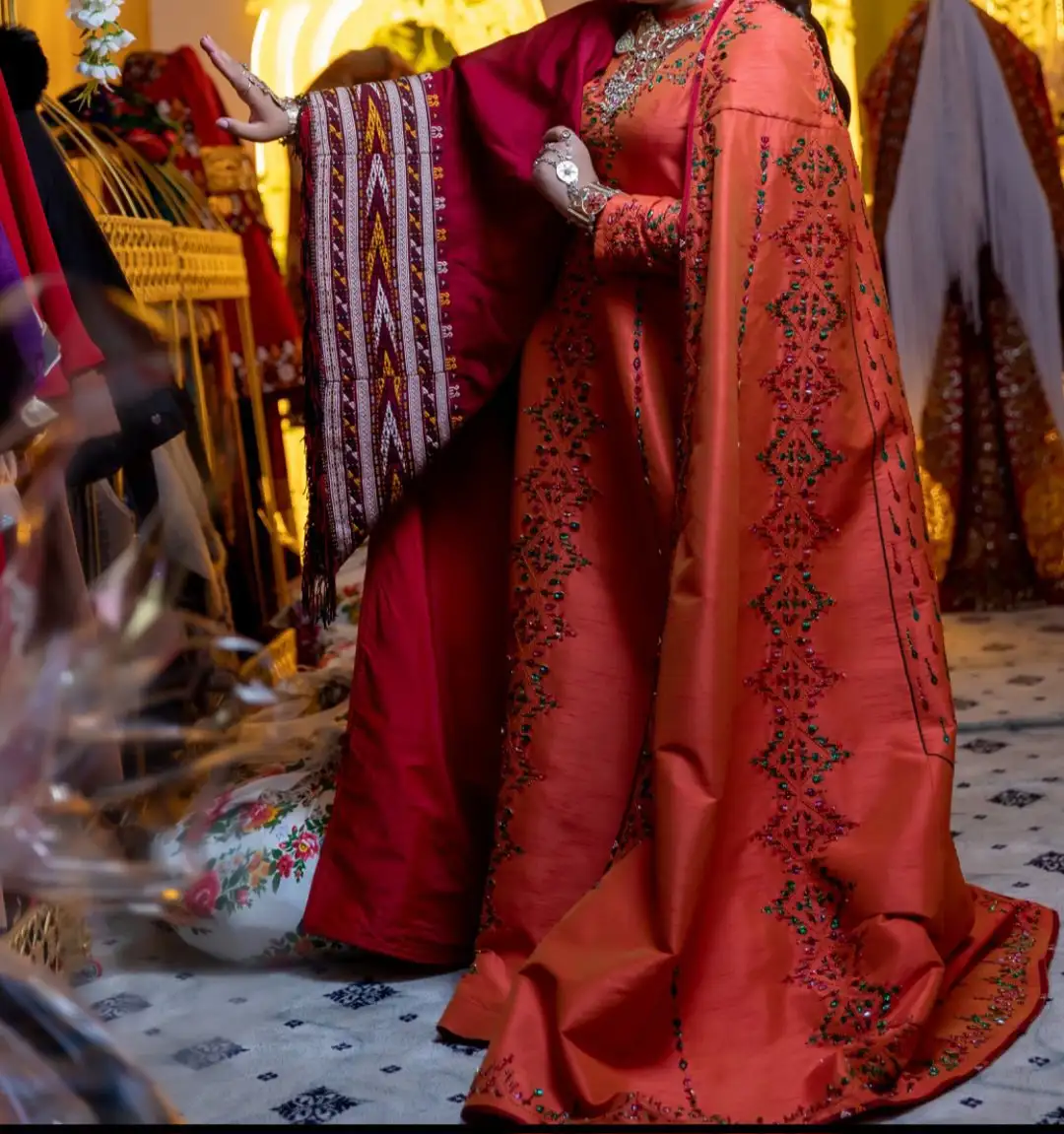 Türkmen fasonlar pombarh fasonlar Fasonlar 2025 fasonlar fason moda modalar Bezen bezen Türkmen fasonlar 2026 Türkmen fasonlar 2025 Türkmen fasonlar 2024 Türkmen fasonlar 2023 turkmenistan türkmenistan turkmen türkmen ashgabat  asgabat aşgabat balkan mary lebap dashoguz dasoguz daşoguz pombarh ponbarhat gulyupek gülýüpek stapel ştapel Gralan Çüýdeşen Abaýa Gadymy Krep Gurultaý 	Keteni Ýüpek Şifon Gipýur Lyon Welwet Atlas Kaşemir Streýç Suzana Ştapel Gülýüpek Pombarh Ýupka Gursakça Aksesuarlar Palto Penjek Okuw eşik Fata Sport eşik Uniforma Nakidka Öýme Şarf kompýuter ýaka ýaglyk Arenda köýnek 2nji el köýnek Taýyn köýnek Matalar Milli lybas milli lybaslar Toý köýnek Toý köýnekler toy koynek toy koynekler gundelik koynekler Gündelik	 
 köýnekler fata koynek Modern taze fason Eskiz koynektm turkmenkoynek türkmenkoynek fason moda moda fasonlar Iş eşik el iş	sada	ýakaly ýakasyz	keşdeli biserli	ýeňli giň nagyşly ýüregi açyk stoýka ýaka ýanly kombinasiýa 	zerli üsti aşak guşakly seçekli gysga ýeňli 