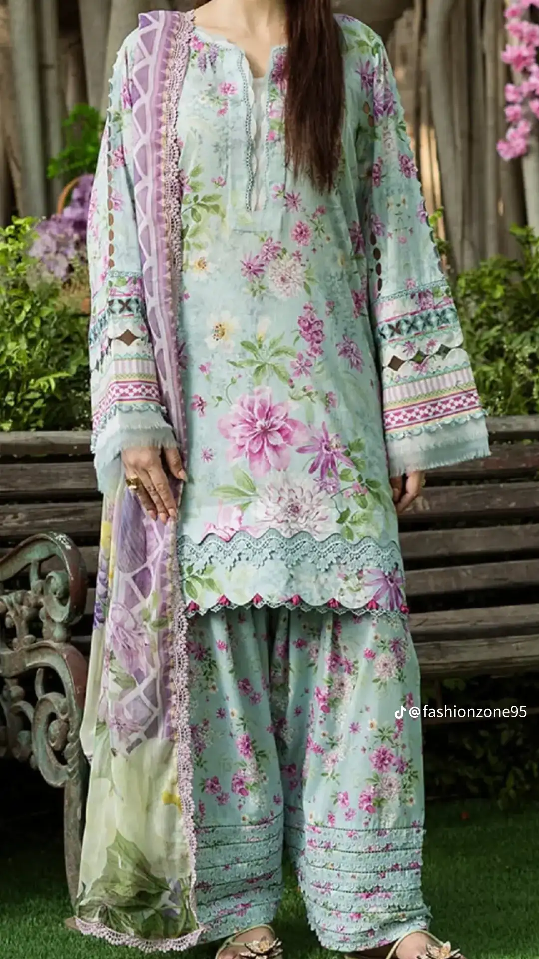 Türkmen fasonlar pombarh fasonlar Fasonlar 2025 fasonlar fason moda modalar Bezen bezen Türkmen fasonlar 2026 Türkmen fasonlar 2025 Türkmen fasonlar 2024 Türkmen fasonlar 2023 turkmenistan türkmenistan turkmen türkmen ashgabat  asgabat aşgabat balkan mary lebap dashoguz dasoguz daşoguz pombarh ponbarhat gulyupek gülýüpek stapel ştapel Gralan Çüýdeşen Abaýa Gadymy Krep Gurultaý 	Keteni Ýüpek Şifon Gipýur Lyon Welwet Atlas Kaşemir Streýç Suzana Ştapel Gülýüpek Pombarh Ýupka Gursakça Aksesuarlar Palto Penjek Okuw eşik Fata Sport eşik Uniforma Nakidka Öýme Şarf kompýuter ýaka ýaglyk Arenda köýnek 2nji el köýnek Taýyn köýnek Matalar Milli lybas milli lybaslar Toý köýnek Toý köýnekler toy koynek toy koynekler gundelik koynekler Gündelik	 
 köýnekler fata koynek Modern taze fason Eskiz koynektm turkmenkoynek türkmenkoynek fason moda moda fasonlar Iş eşik el iş	sada	ýakaly ýakasyz	keşdeli biserli	ýeňli giň nagyşly ýüregi açyk stoýka ýaka ýanly kombinasiýa 	zerli üsti aşak guşakly seçekli gysga ýeňli 