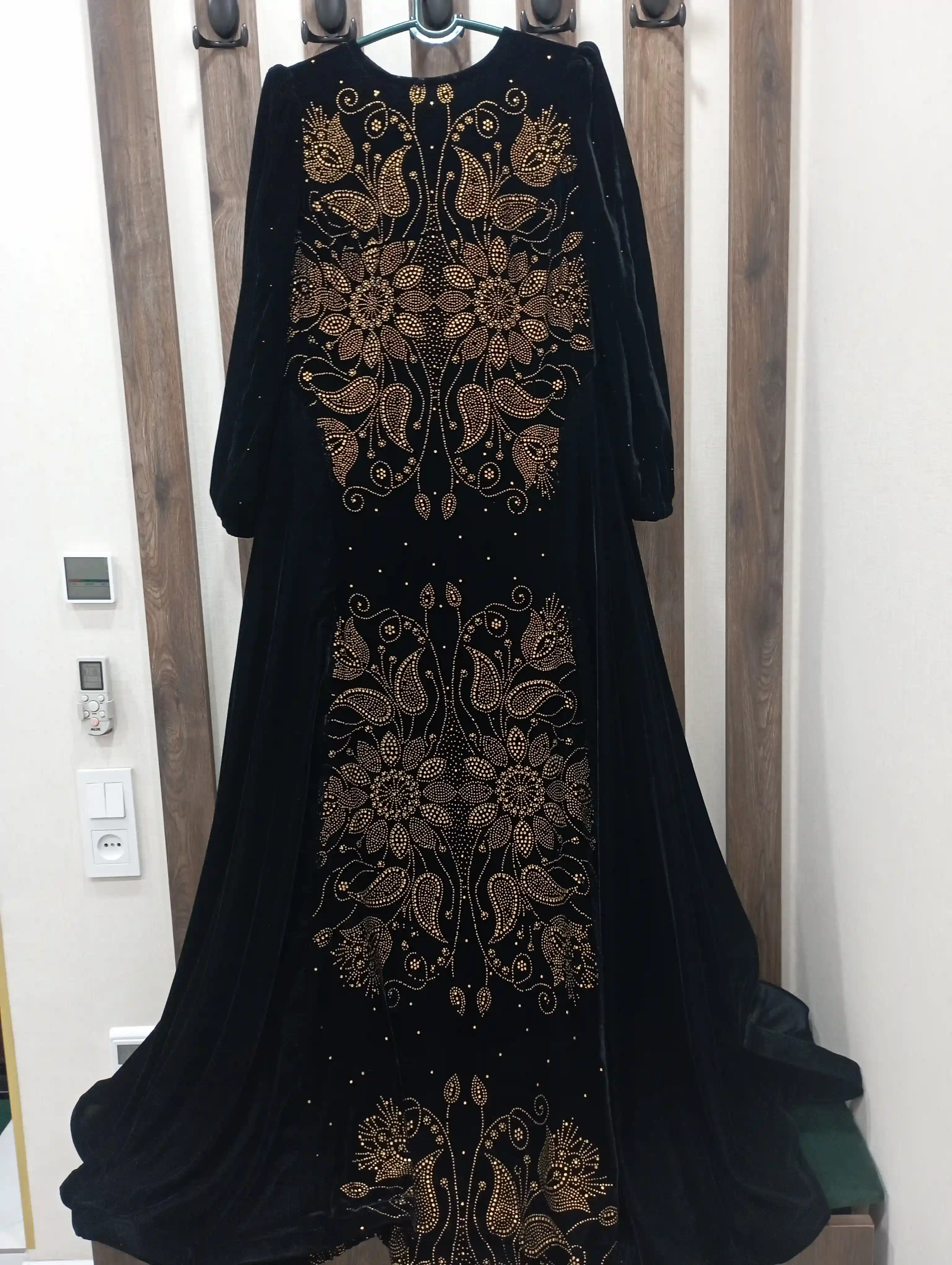 Türkmen fasonlar pombarh fasonlar Fasonlar 2025 fasonlar fason moda modalar Bezen bezen Türkmen fasonlar 2026 Türkmen fasonlar 2025 Türkmen fasonlar 2024 Türkmen fasonlar 2023 turkmenistan türkmenistan turkmen türkmen ashgabat  asgabat aşgabat balkan mary lebap dashoguz dasoguz daşoguz pombarh ponbarhat gulyupek gülýüpek stapel ştapel Gralan Çüýdeşen Abaýa Gadymy Krep Gurultaý 	Keteni Ýüpek Şifon Gipýur Lyon Welwet Atlas Kaşemir Streýç Suzana Ştapel Gülýüpek Pombarh Ýupka Gursakça Aksesuarlar Palto Penjek Okuw eşik Fata Sport eşik Uniforma Nakidka Öýme Şarf kompýuter ýaka ýaglyk Arenda köýnek 2nji el köýnek Taýyn köýnek Matalar Milli lybas milli lybaslar Toý köýnek Toý köýnekler toy koynek toy koynekler gundelik koynekler Gündelik	 
 köýnekler fata koynek Modern taze fason Eskiz koynektm turkmenkoynek türkmenkoynek fason moda moda fasonlar Iş eşik el iş	sada	ýakaly ýakasyz	keşdeli biserli	ýeňli giň nagyşly ýüregi açyk stoýka ýaka ýanly kombinasiýa 	zerli üsti aşak guşakly seçekli gysga ýeňli Panbarhat (Pombarh) Toý köýnek el iş, ýakasyz, ýeňli, giň, gaş 26-35 Gara yaz, tomus, guyz 2nji el