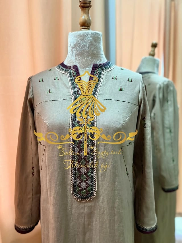 Türkmen fasonlar pombarh fasonlar Fasonlar 2025 fasonlar fason moda modalar Bezen bezen Türkmen fasonlar 2026 Türkmen fasonlar 2025 Türkmen fasonlar 2024 Türkmen fasonlar 2023 turkmenistan türkmenistan turkmen türkmen ashgabat  asgabat aşgabat balkan mary lebap dashoguz dasoguz daşoguz pombarh ponbarhat gulyupek gülýüpek stapel ştapel Gralan Çüýdeşen Abaýa Gadymy Krep Gurultaý 	Keteni Ýüpek Şifon Gipýur Lyon Welwet Atlas Kaşemir Streýç Suzana Ştapel Gülýüpek Pombarh Ýupka Gursakça Aksesuarlar Palto Penjek Okuw eşik Fata Sport eşik Uniforma Nakidka Öýme Şarf kompýuter ýaka ýaglyk Arenda köýnek 2nji el köýnek Taýyn köýnek Matalar Milli lybas milli lybaslar Toý köýnek Toý köýnekler toy koynek toy koynekler gundelik koynekler Gündelik	 
 köýnekler fata koynek Modern taze fason Eskiz koynektm turkmenkoynek türkmenkoynek fason moda moda fasonlar Iş eşik el iş	sada	ýakaly ýakasyz	keşdeli biserli	ýeňli giň nagyşly ýüregi açyk stoýka ýaka ýanly kombinasiýa 	zerli üsti aşak guşakly seçekli gysga ýeňli Ştapel, Gülýüpek Gündelik ýakaly, ýeňli, giň 17-25, 26-35 Bežewyý yaz, tomus, guyz