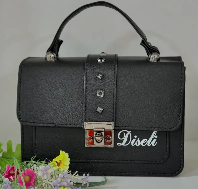 Türkmen fasonlar pombarh fasonlar Fasonlar 2025 fasonlar fason moda modalar Bezen bezen Türkmen fasonlar 2026 Türkmen fasonlar 2025 Türkmen fasonlar 2024 Türkmen fasonlar 2023 turkmenistan türkmenistan turkmen türkmen ashgabat  asgabat aşgabat balkan mary lebap dashoguz dasoguz daşoguz pombarh ponbarhat gulyupek gülýüpek stapel ştapel Gralan Çüýdeşen Abaýa Gadymy Krep Gurultaý 	Keteni Ýüpek Şifon Gipýur Lyon Welwet Atlas Kaşemir Streýç Suzana Ştapel Gülýüpek Pombarh Ýupka Gursakça Aksesuarlar Palto Penjek Okuw eşik Fata Sport eşik Uniforma Nakidka Öýme Şarf kompýuter ýaka ýaglyk Arenda köýnek 2nji el köýnek Taýyn köýnek Matalar Milli lybas milli lybaslar Toý köýnek Toý köýnekler toy koynek toy koynekler gundelik koynekler Gündelik	 
 köýnekler fata koynek Modern taze fason Eskiz koynektm turkmenkoynek türkmenkoynek fason moda moda fasonlar Iş eşik el iş	sada	ýakaly ýakasyz	keşdeli biserli	ýeňli giň nagyşly ýüregi açyk stoýka ýaka ýanly kombinasiýa 	zerli üsti aşak guşakly seçekli gysga ýeňli Gara, Ak, Benewşe, Mämişi  Sumka