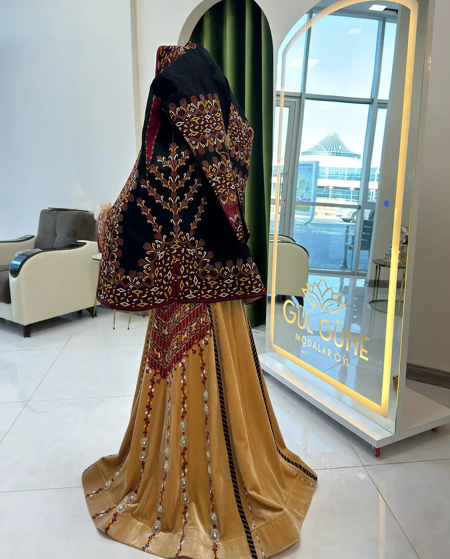 Türkmen fasonlar pombarh fasonlar Fasonlar 2025 fasonlar fason moda modalar Bezen bezen Türkmen fasonlar 2026 Türkmen fasonlar 2025 Türkmen fasonlar 2024 Türkmen fasonlar 2023 turkmenistan türkmenistan turkmen türkmen ashgabat  asgabat aşgabat balkan mary lebap dashoguz dasoguz daşoguz pombarh ponbarhat gulyupek gülýüpek stapel ştapel Gralan Çüýdeşen Abaýa Gadymy Krep Gurultaý 	Keteni Ýüpek Şifon Gipýur Lyon Welwet Atlas Kaşemir Streýç Suzana Ştapel Gülýüpek Pombarh Ýupka Gursakça Aksesuarlar Palto Penjek Okuw eşik Fata Sport eşik Uniforma Nakidka Öýme Şarf kompýuter ýaka ýaglyk Arenda köýnek 2nji el köýnek Taýyn köýnek Matalar Milli lybas milli lybaslar Toý köýnek Toý köýnekler toy koynek toy koynekler gundelik koynekler Gündelik	 
 köýnekler fata koynek Modern taze fason Eskiz koynektm turkmenkoynek türkmenkoynek fason moda moda fasonlar Iş eşik el iş	sada	ýakaly ýakasyz	keşdeli biserli	ýeňli giň nagyşly ýüregi açyk stoýka ýaka ýanly kombinasiýa 	zerli üsti aşak guşakly seçekli gysga ýeňli Panbarhat (Pombarh) Toý köýnek, Milli lybas el iş, ýakaly, ýeňli, nagyşly 17-25, 26-35, 35+ Mämişi